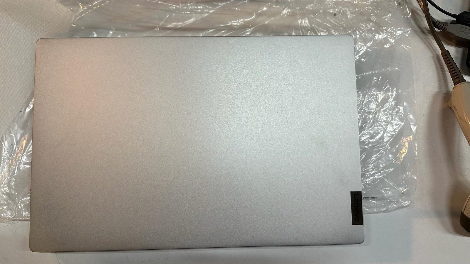 OUTLET LENOVO 82FG013DTX POR I5-1135G7/IP5/8G/512/15.6/FDOS