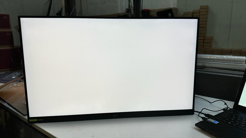 OUTLET LG 32GP850-B Ultragear 31.5'' 1ms 165hz G-sync 2K QHD Nano IPS Gaming Monitör