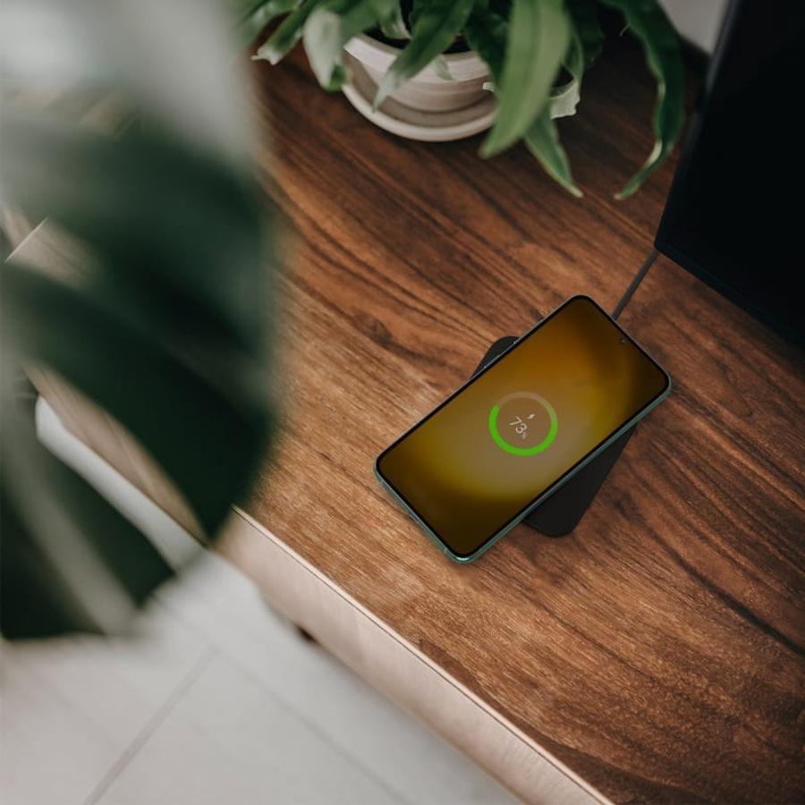 Belkin BoostCharge Pro 15 W Qi MagSafe Kablosuz Şarj Cihazı