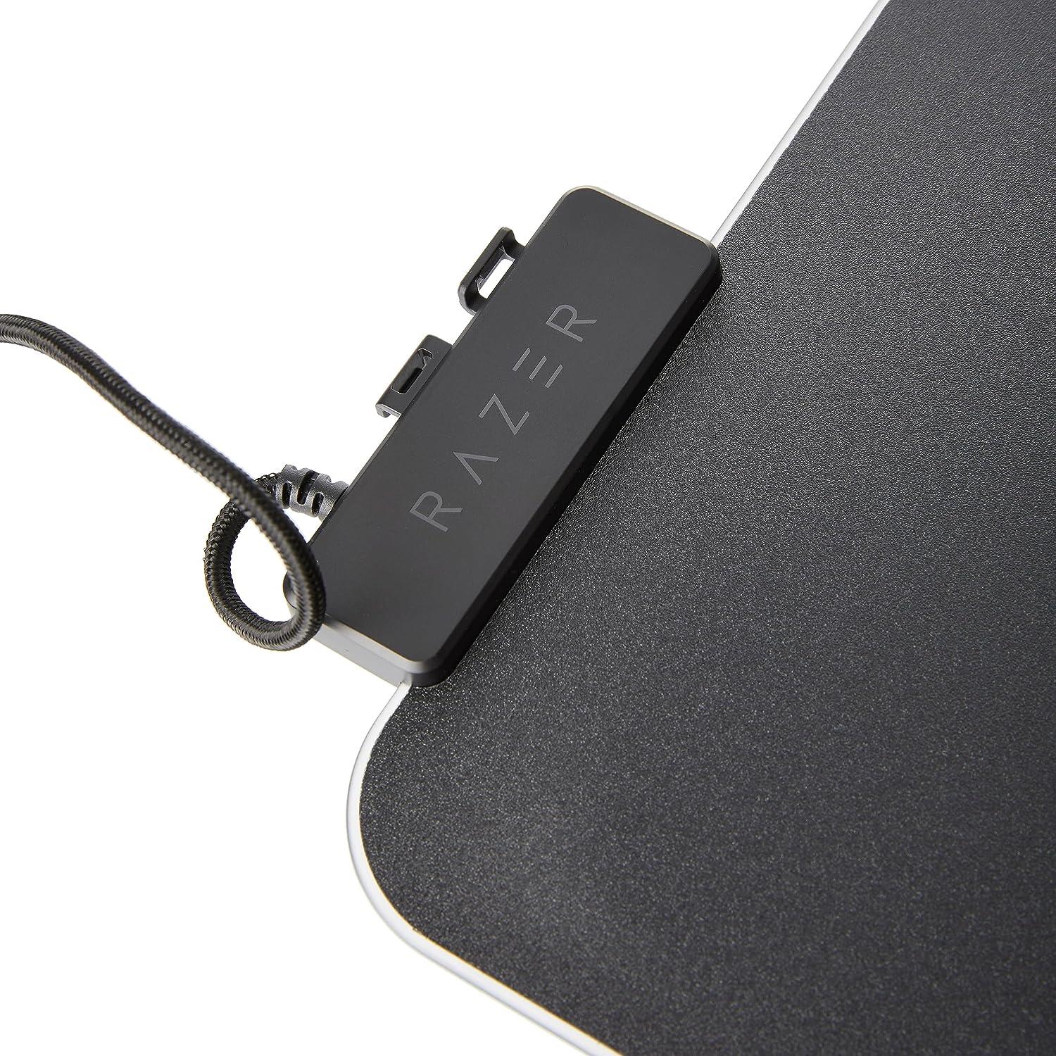 Razer FireFly V2 Mouse Pad (RZ02-03020100-R3M1)