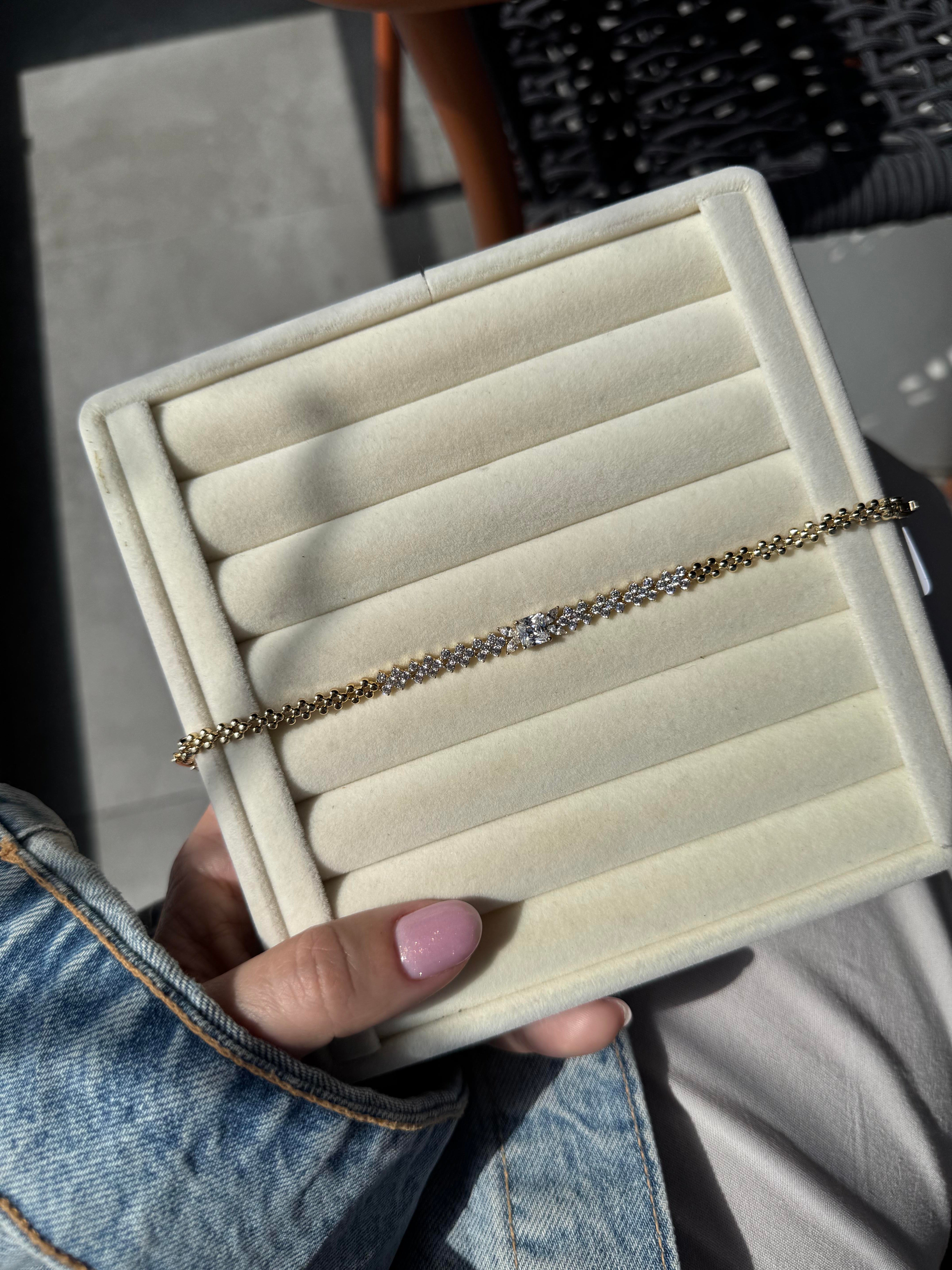 14k Özel seri vip Bileklik 134