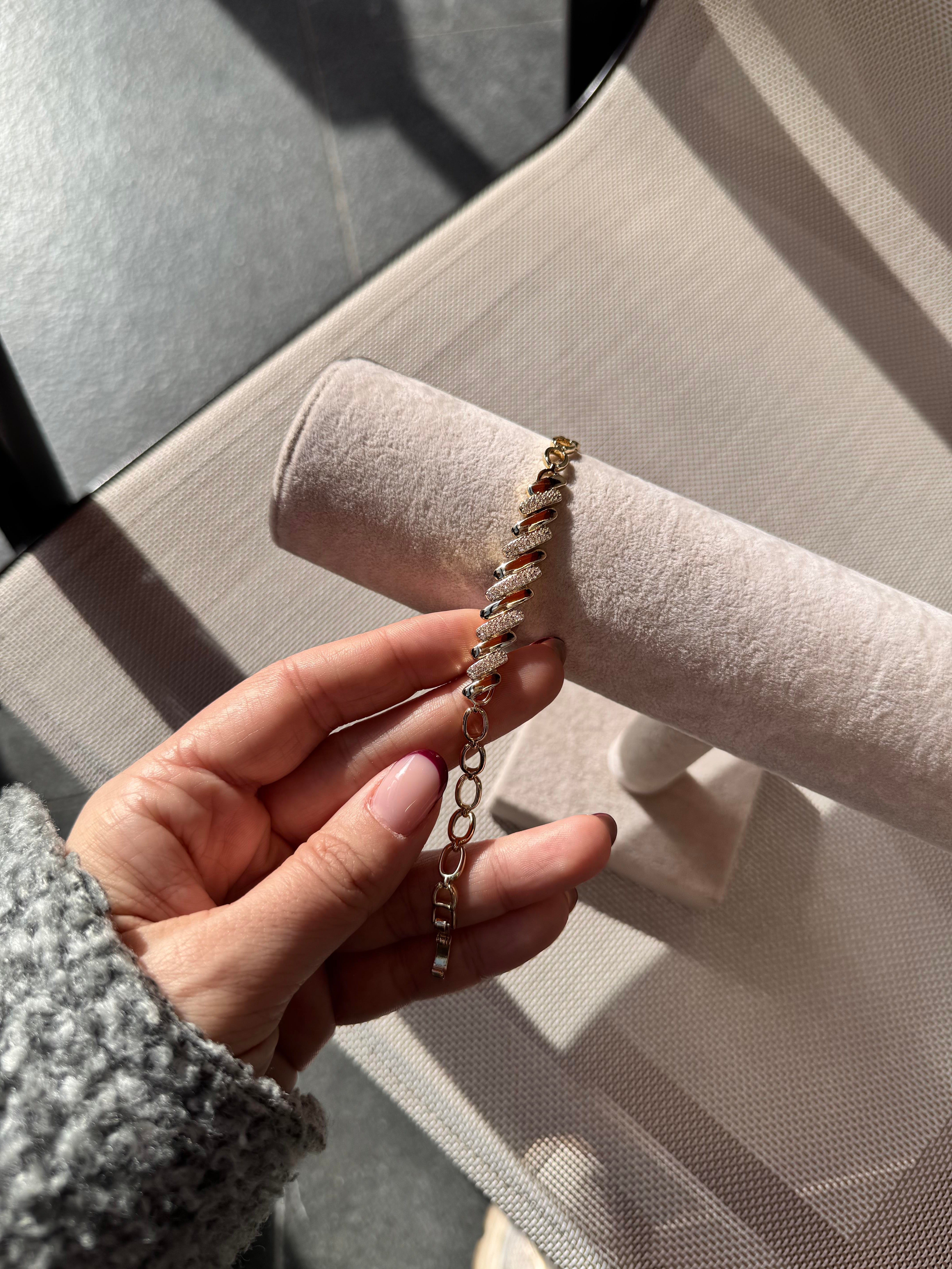 14k taşlı geçişli gold bileklik