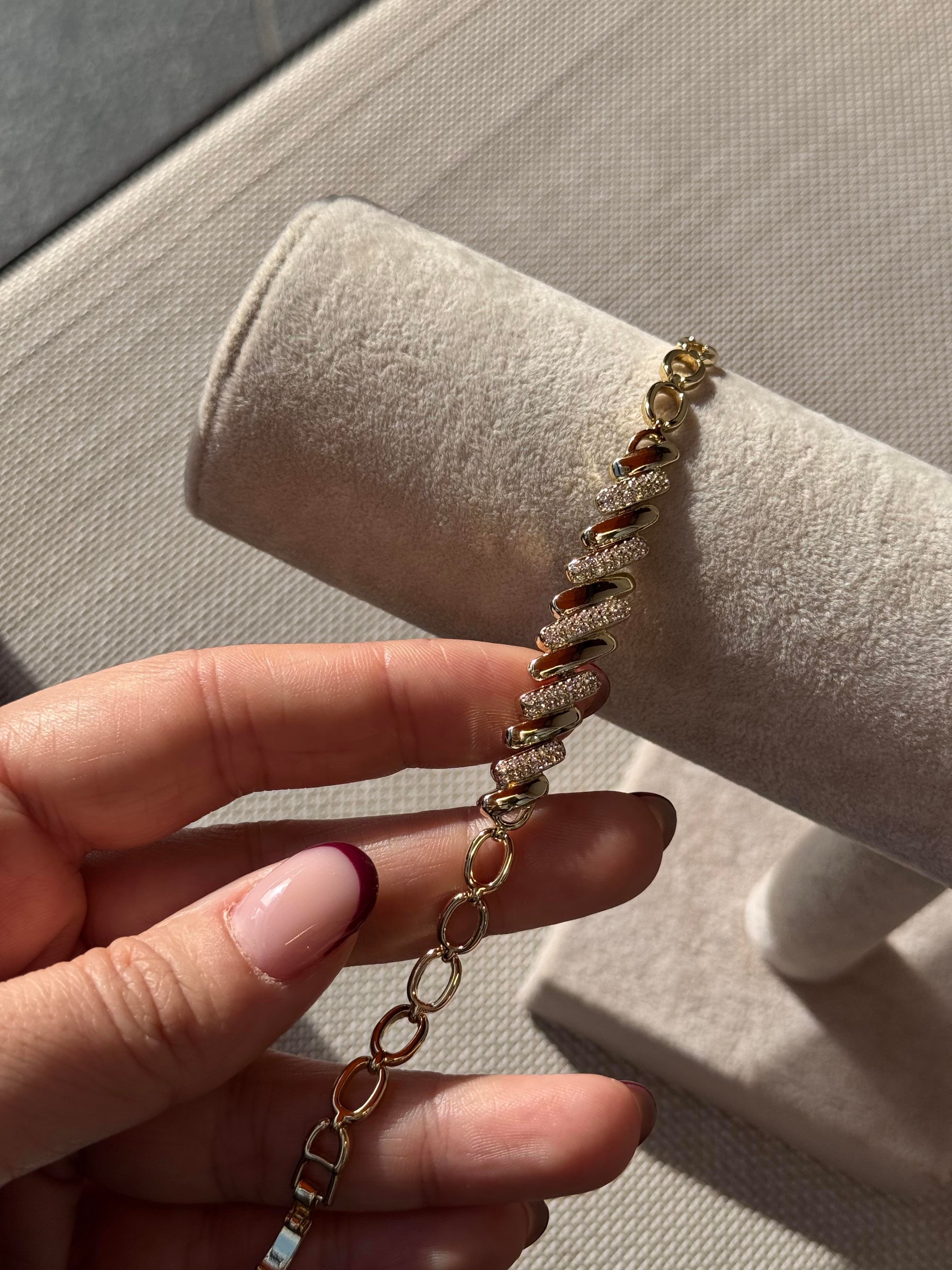 14k taşlı geçişli gold bileklik