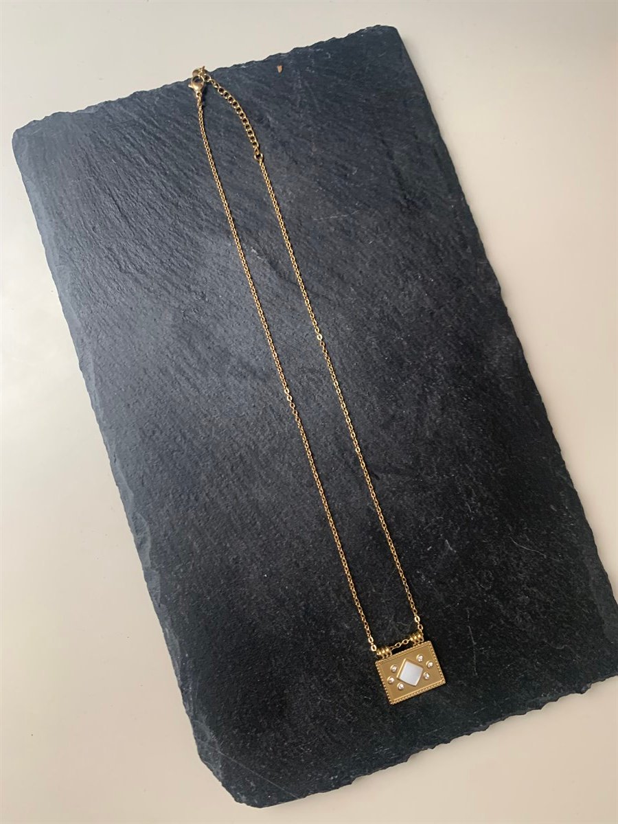 Beyaz Yan Kare Mine Çelik Kolye