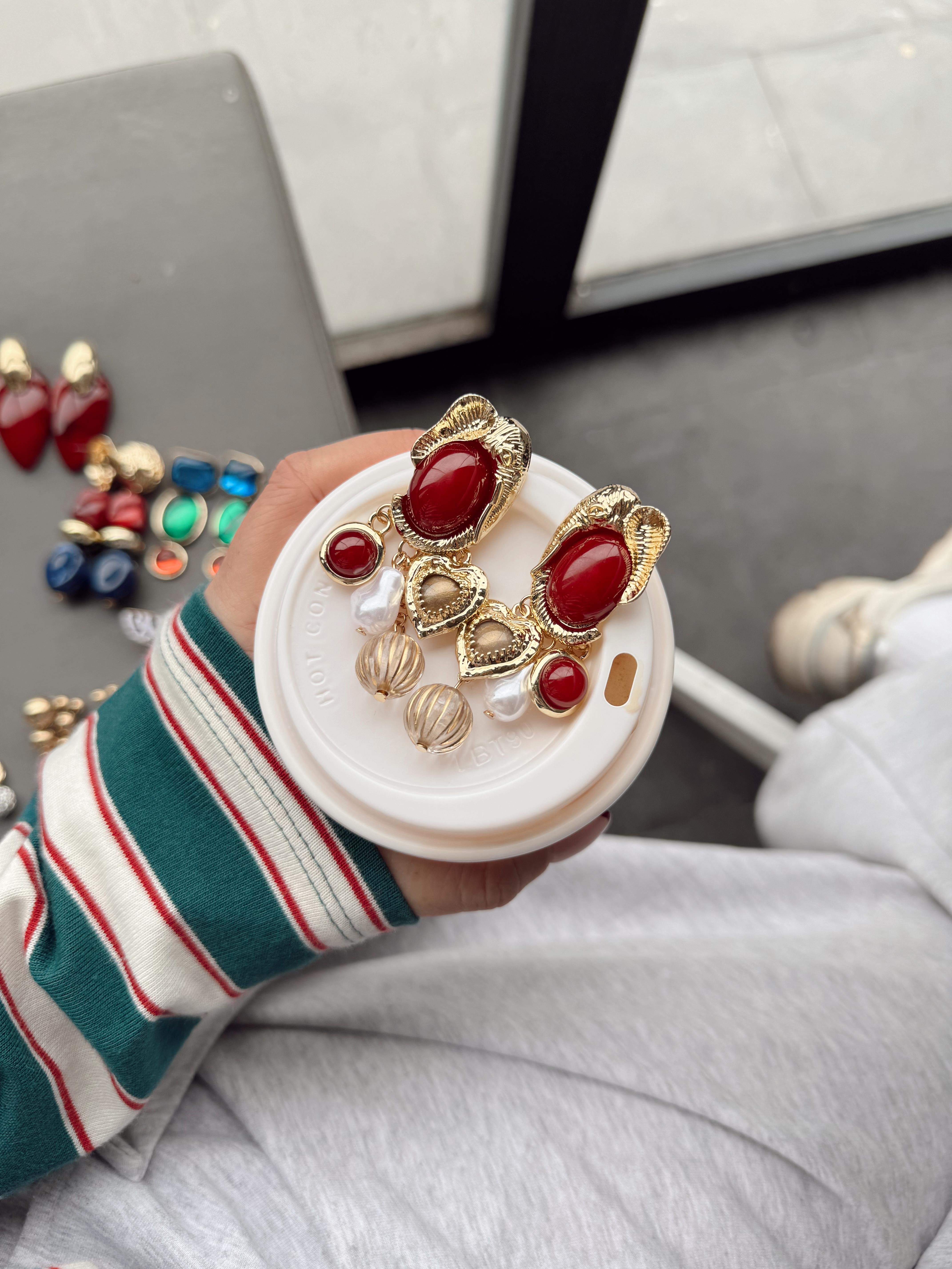 Fil ve boncuk detaylı ZARA küpe 