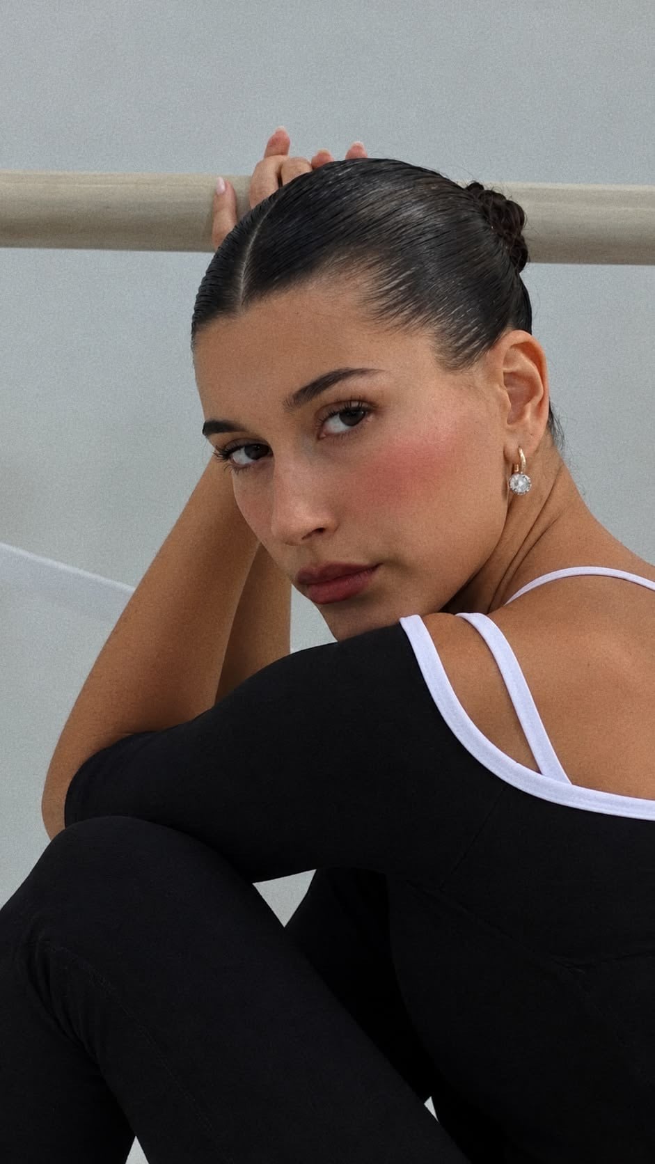 Hailey damlataş Küpe