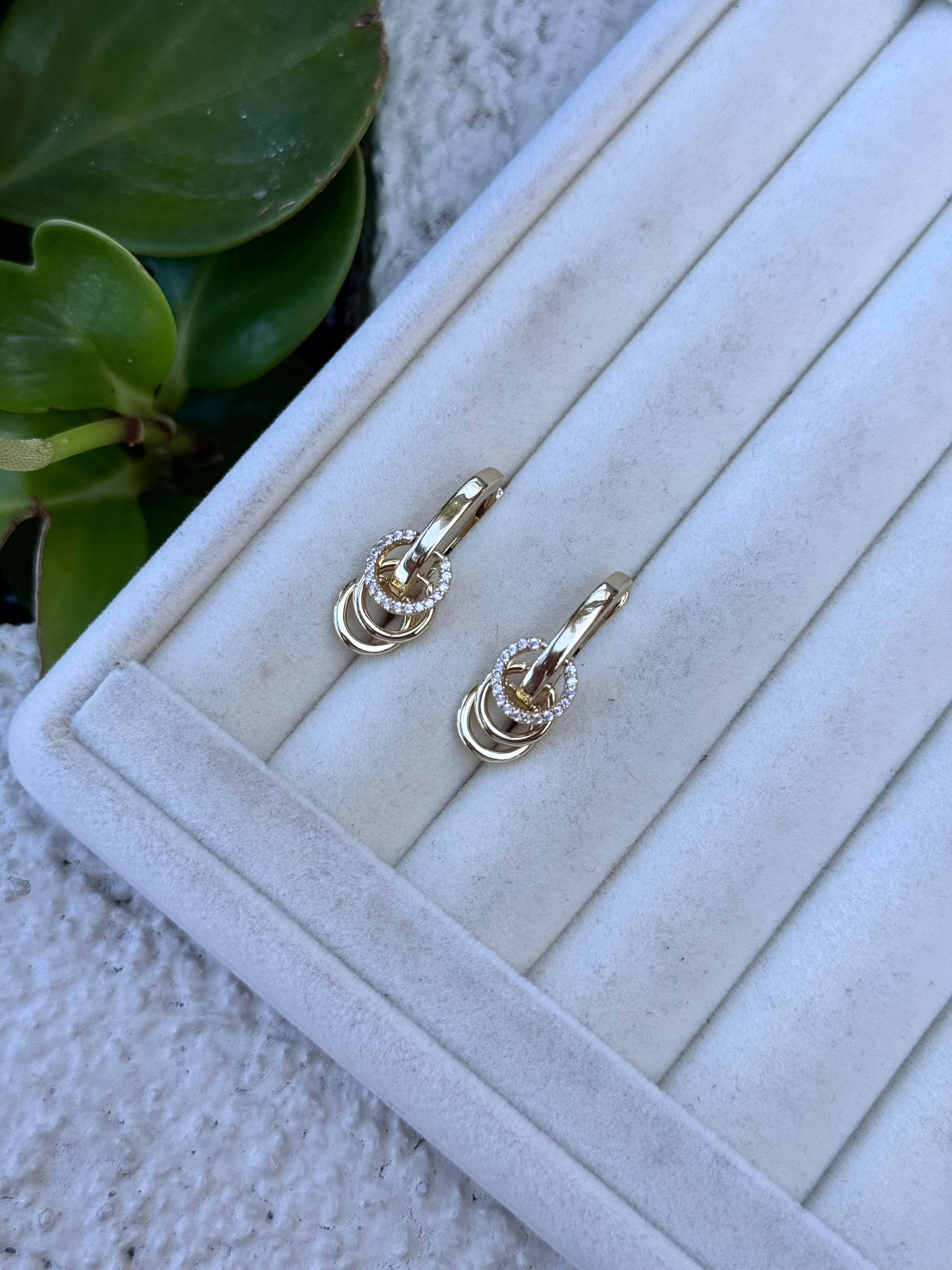 Özel Seri Gold Halkalı Küpe