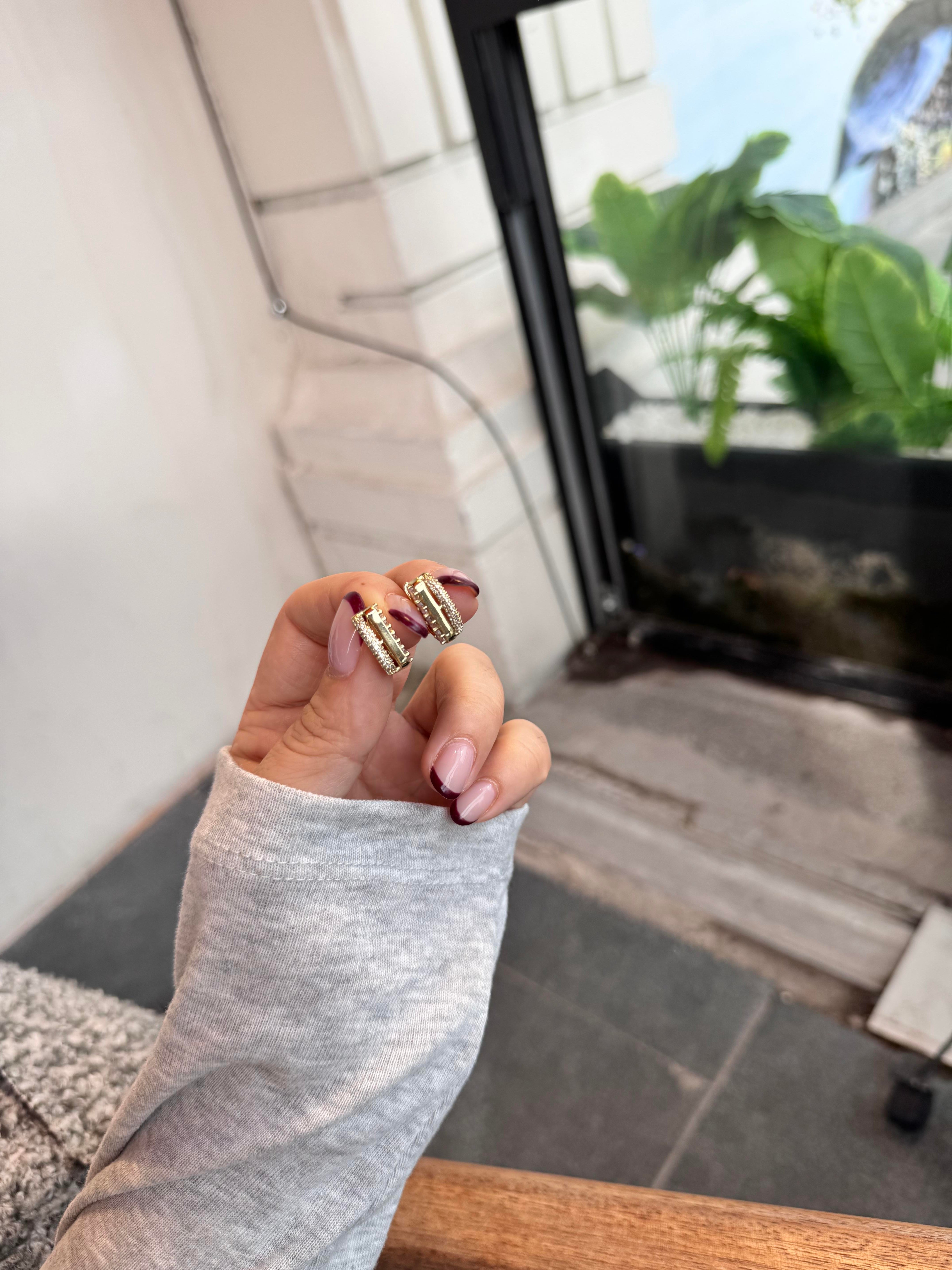 Özel Seri kare ve halka görünümlü Küpe