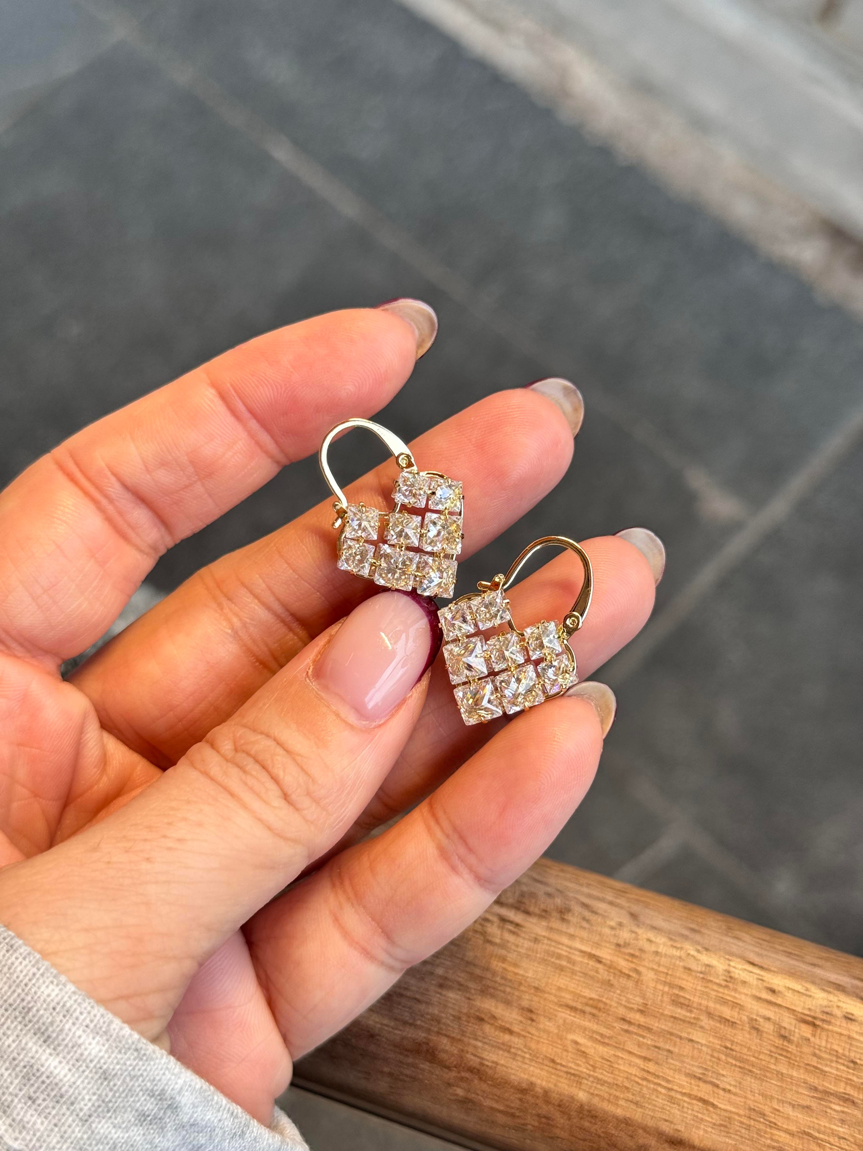 Özel Seri taşlı kalp Küpe