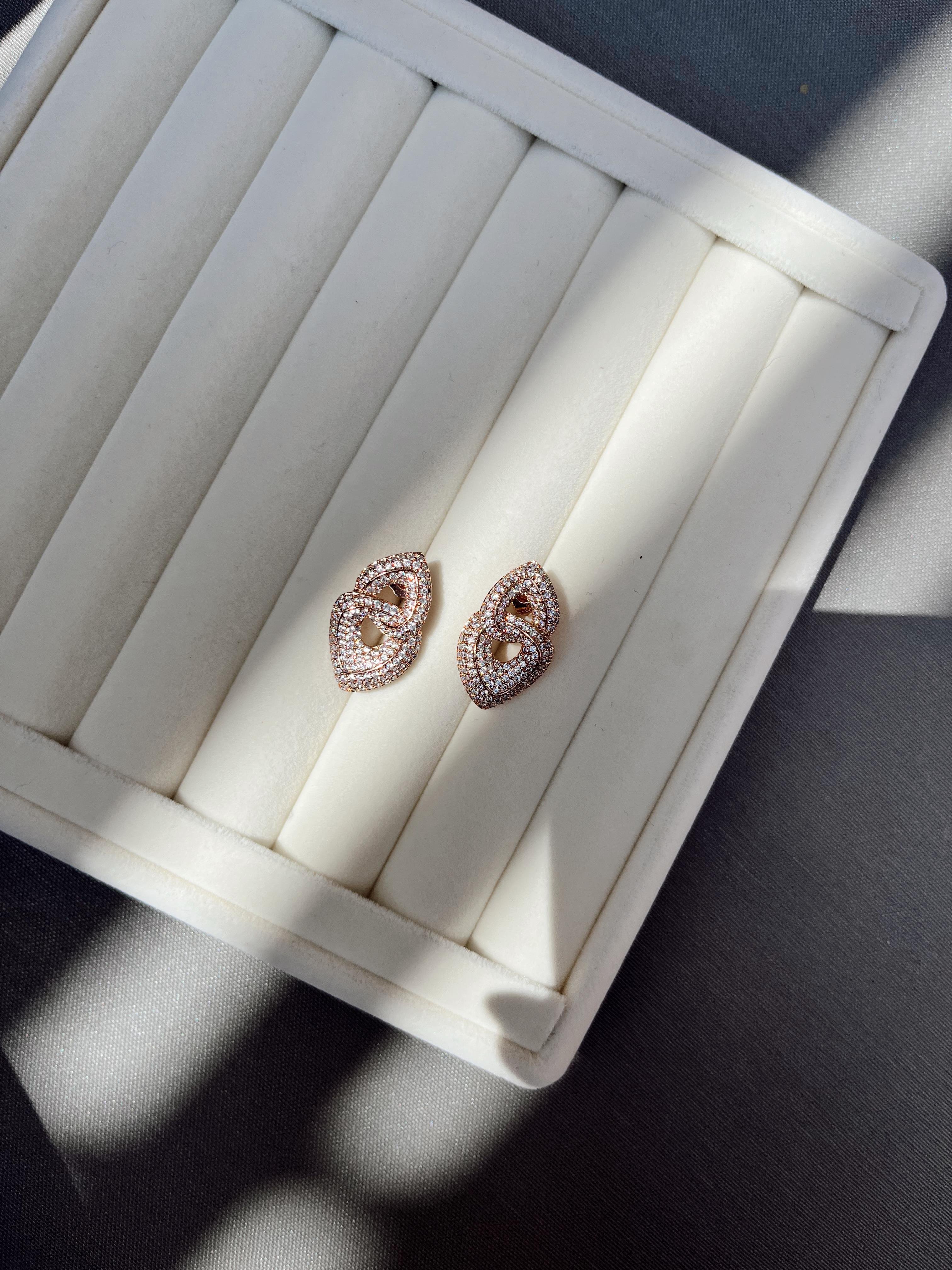 Shinig Star Collection VİP Küpe 100