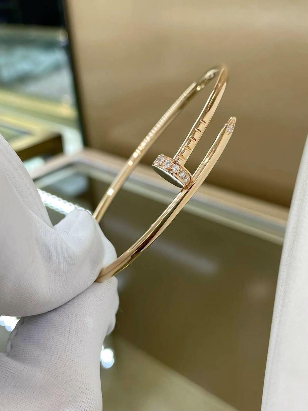 Yeni çivi Çelik Marka taşlı Bileklik 