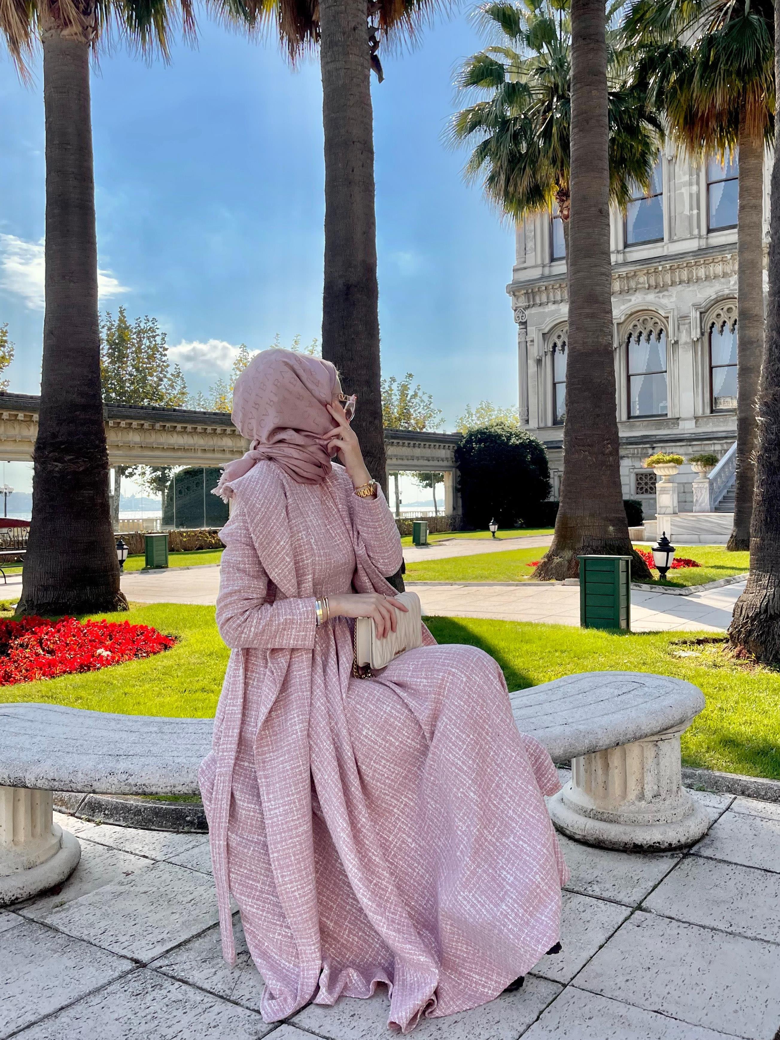 PEMBE CHANEL ELBİSE