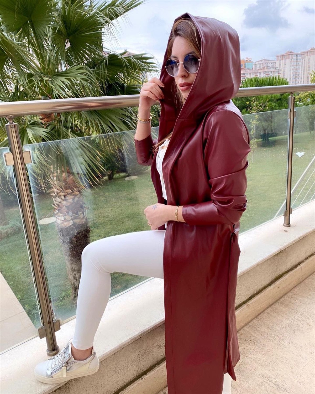 DERİ HIRKA