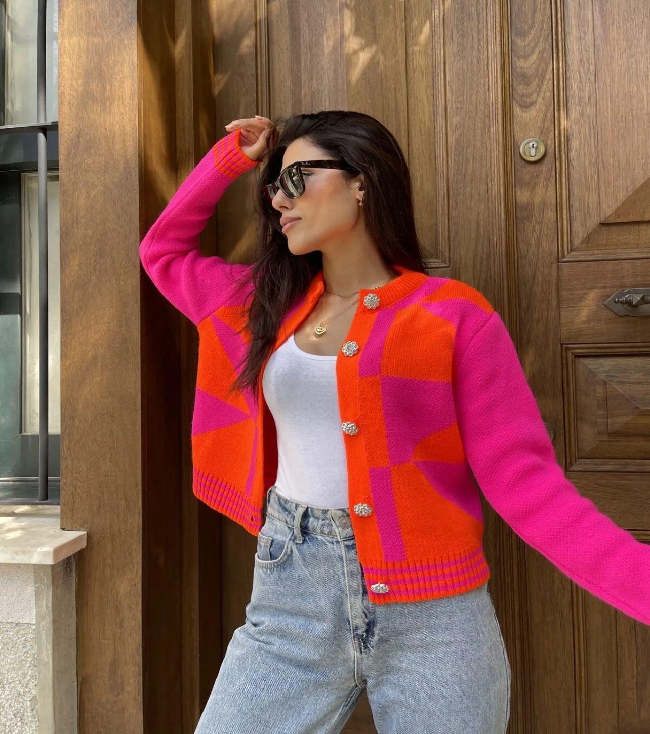 Kadın Pembe Turuncu Desen Taş Düğmeli Triko Hırka | 