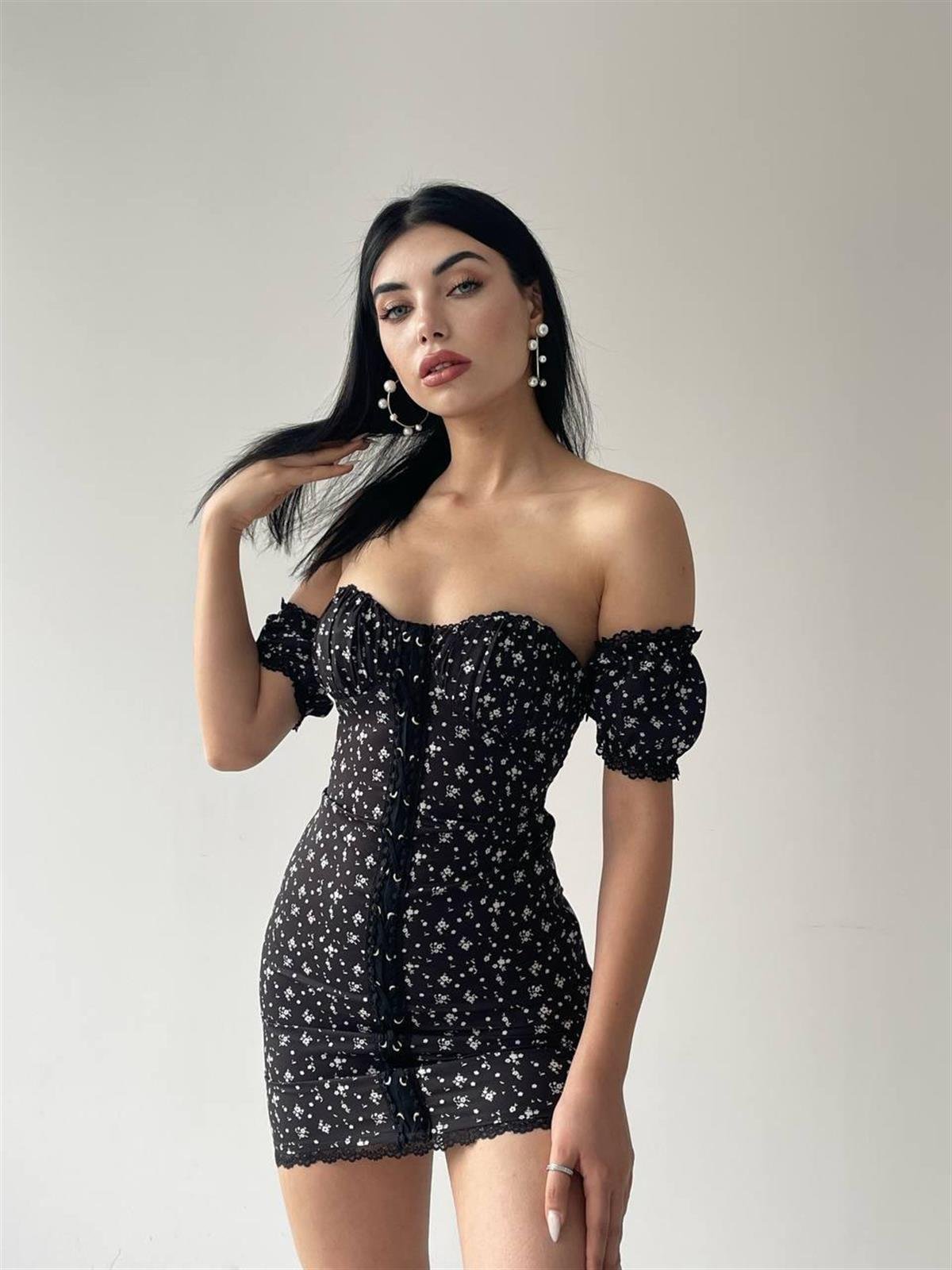 Karla Siyah Mini Elbise 