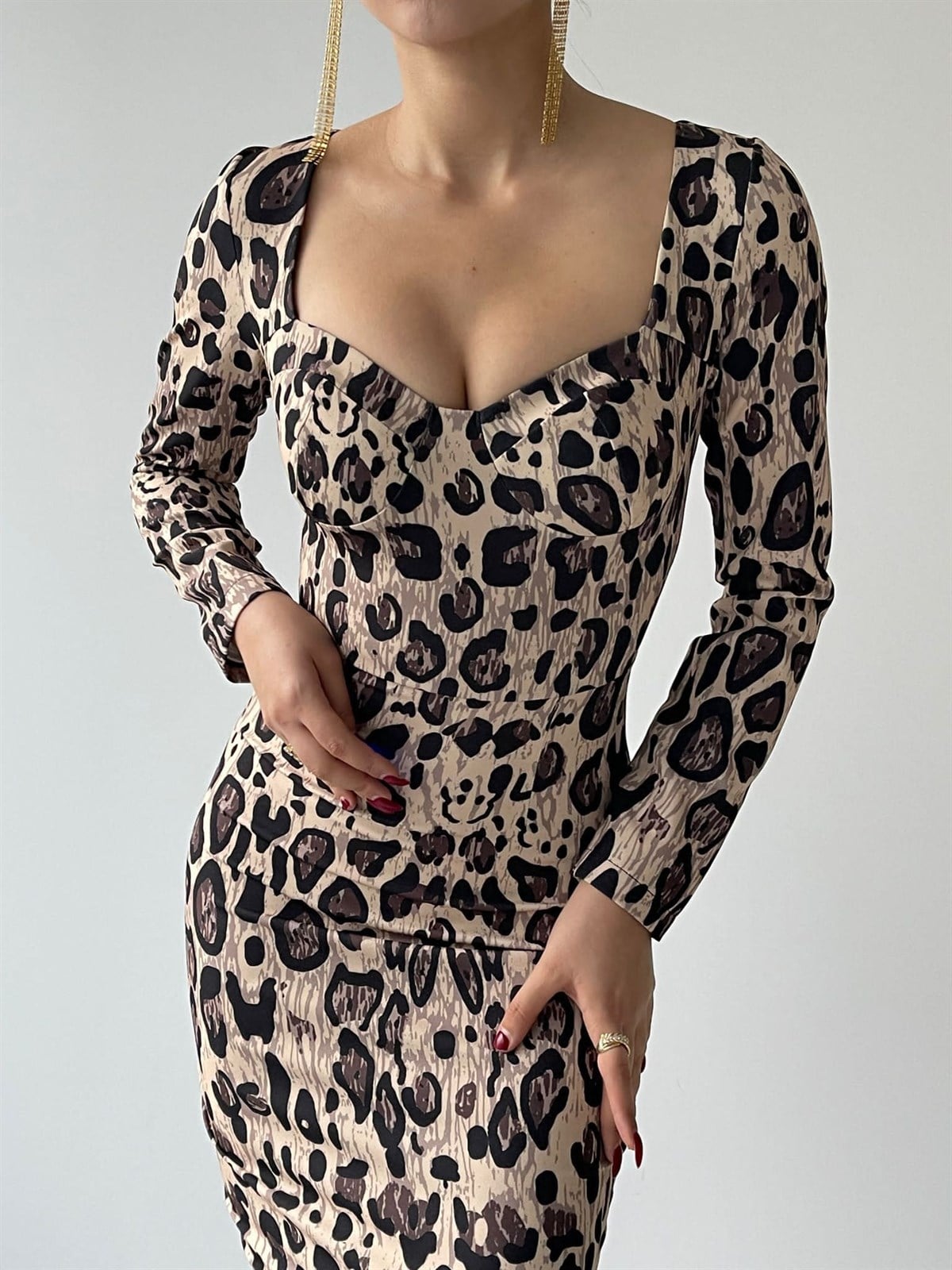 Leopar Elbise 