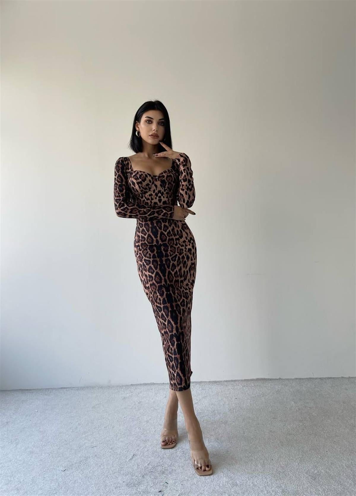 Sarah Uzun Kollu Leopar Elbise