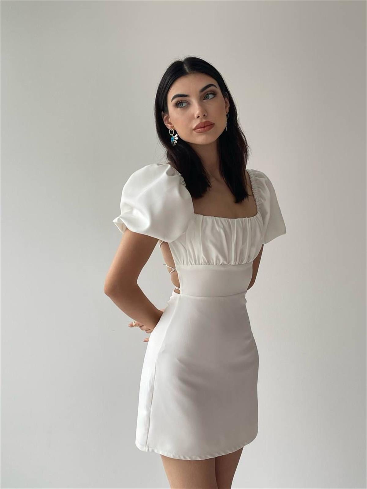 Sırt Dekolteli Atlas Elbise 