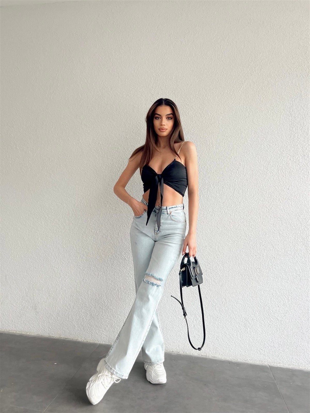 ZİNCİR ASKILI CROP 