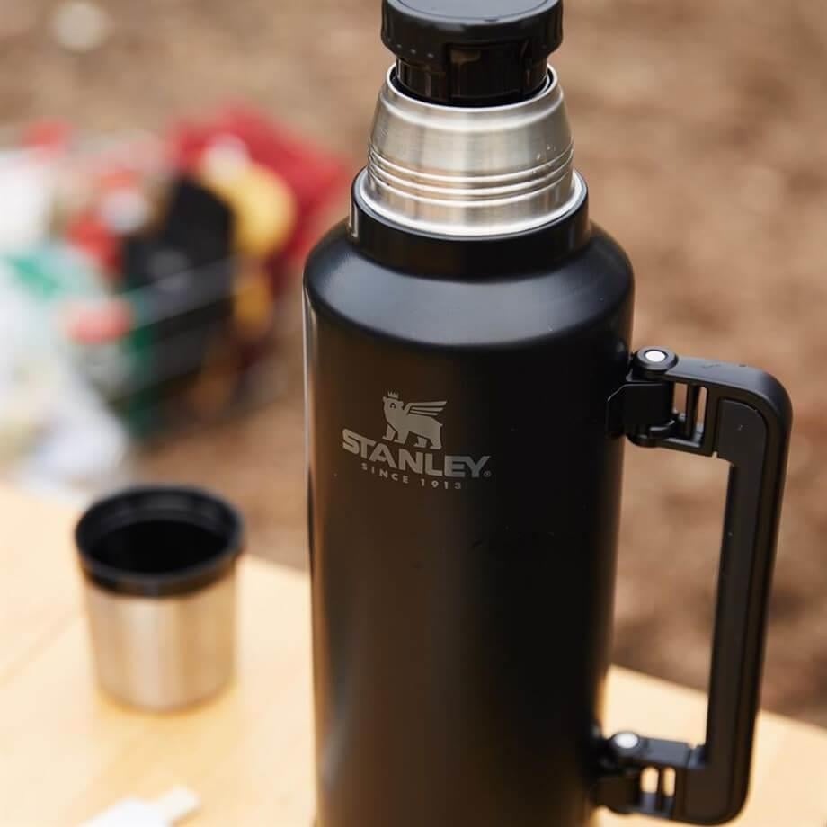 Stanley The Legendary Classic Bottle Termos 1.0L / 1.1QT - Matte Black Pebble | 10-08266-002