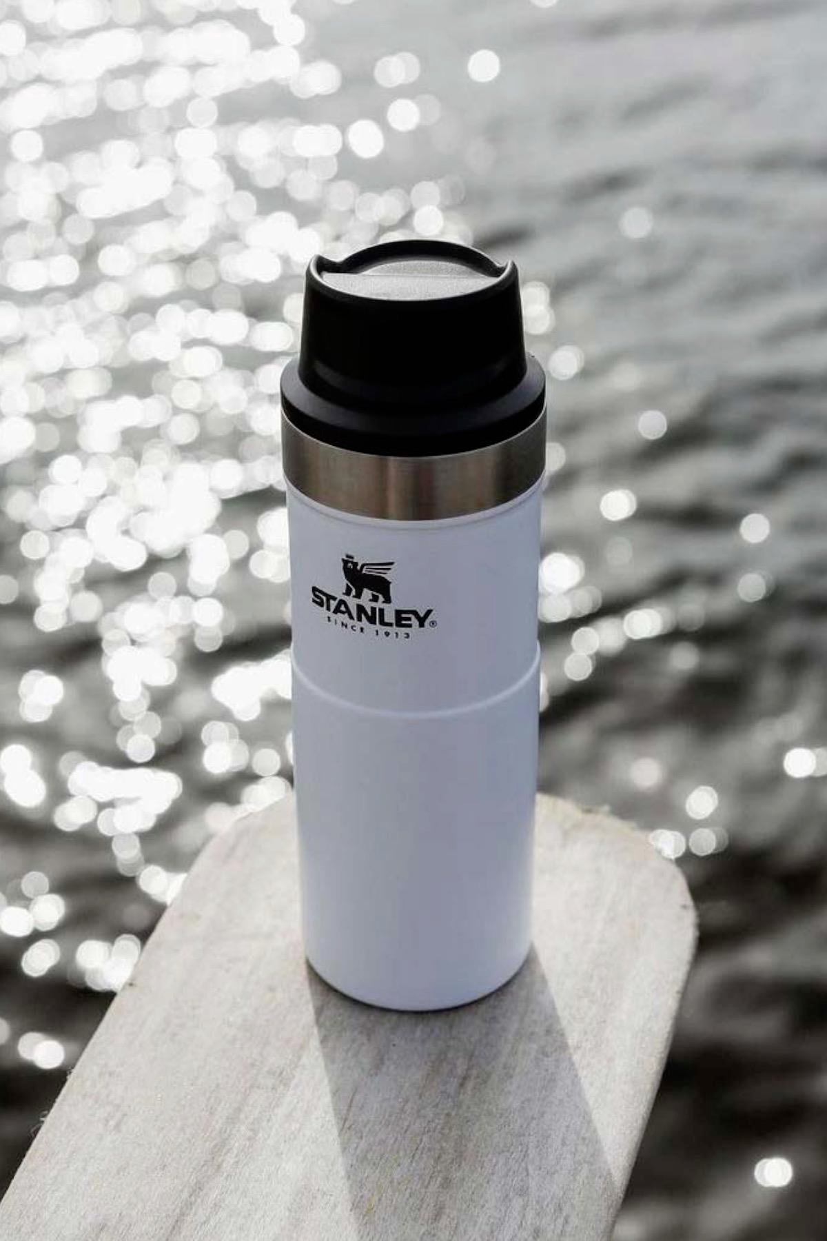 Stanley Trigger Action 0.35 Lt / 12 oz. Termos - Beyaz - Polar | 10-09848-008