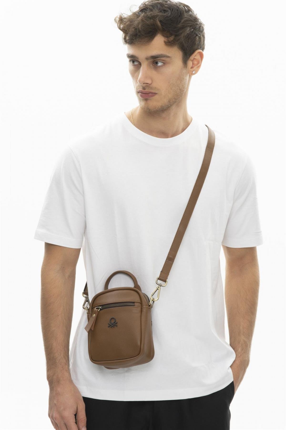 Benetton bnt 995 Erkek El ve Çapraz Çantası Taba 