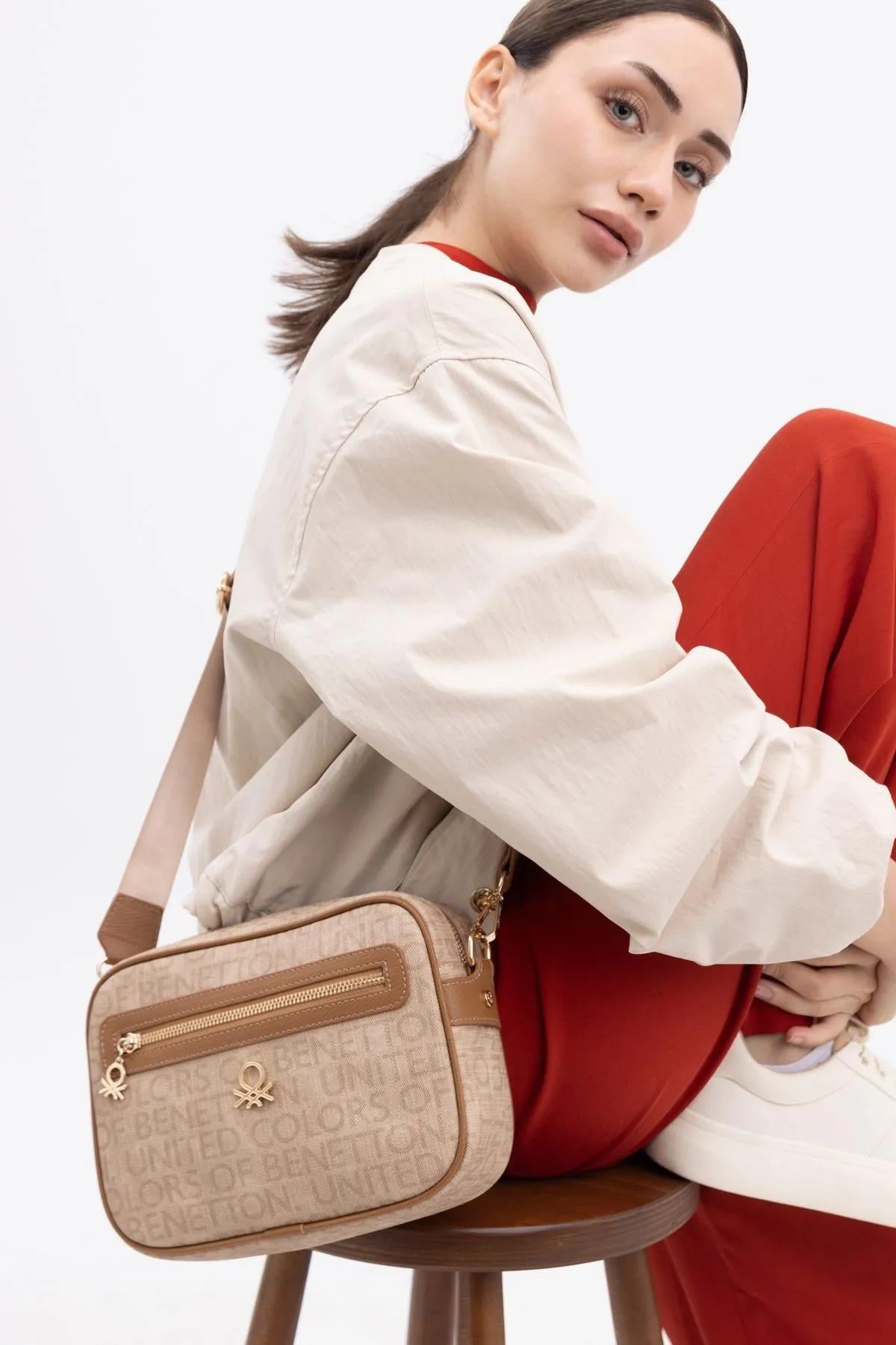 Benetton bnt1385 Kadın Çapraz Çanta Camel