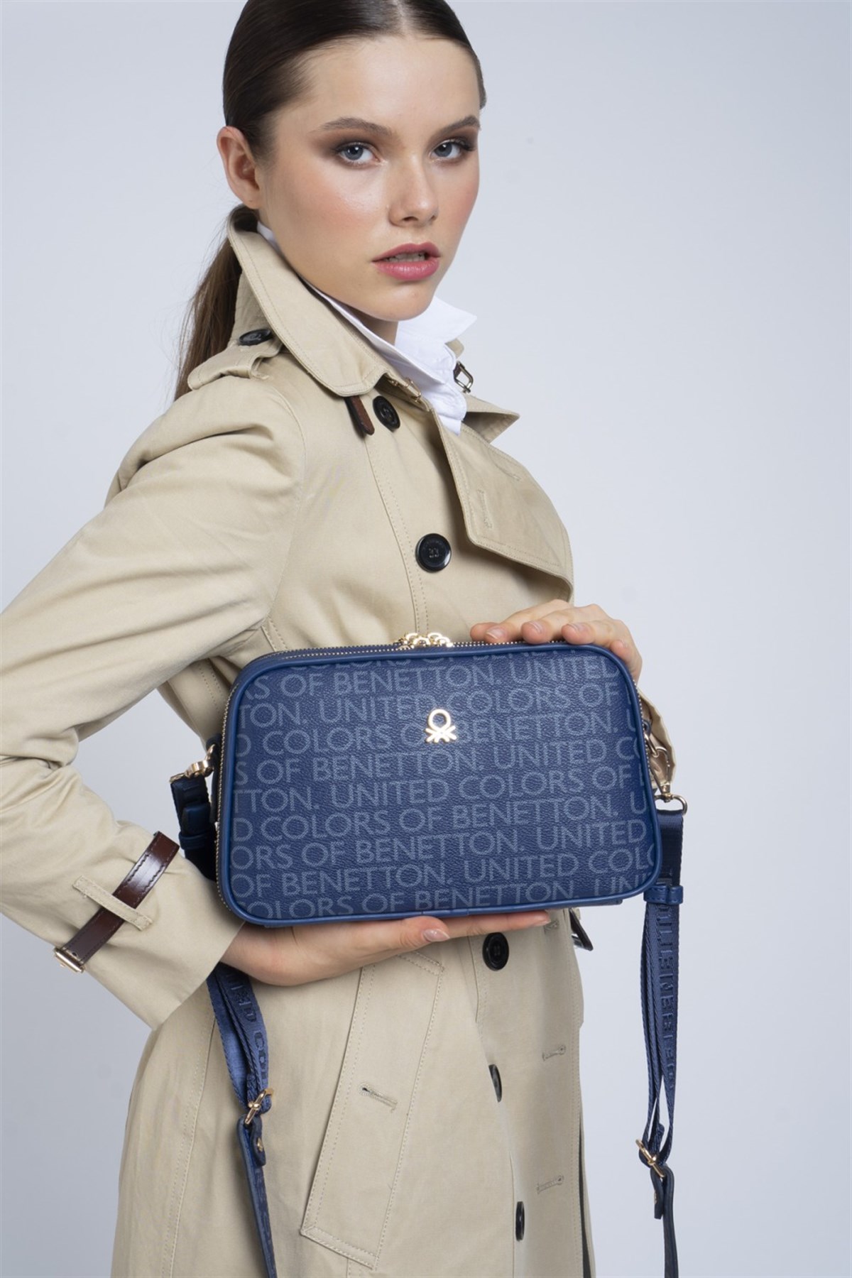 benetton-capraz-canta-bnt-370-lacivert-6c-4e7.jpg