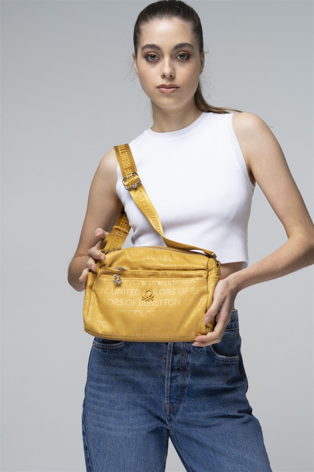 benetton-capraz-canta-bnt-717-hardal-e8-1bd.jpg