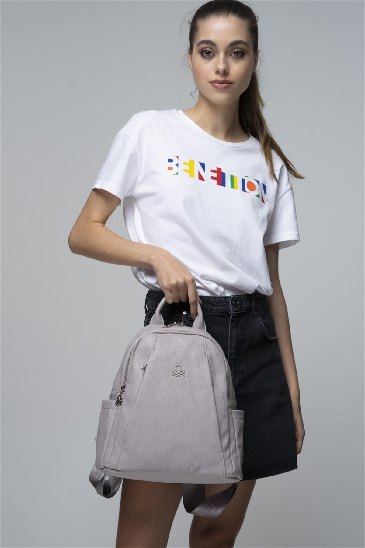 benetton-sirt-cantasi-bnt-702-gri-6bad2f.jpg