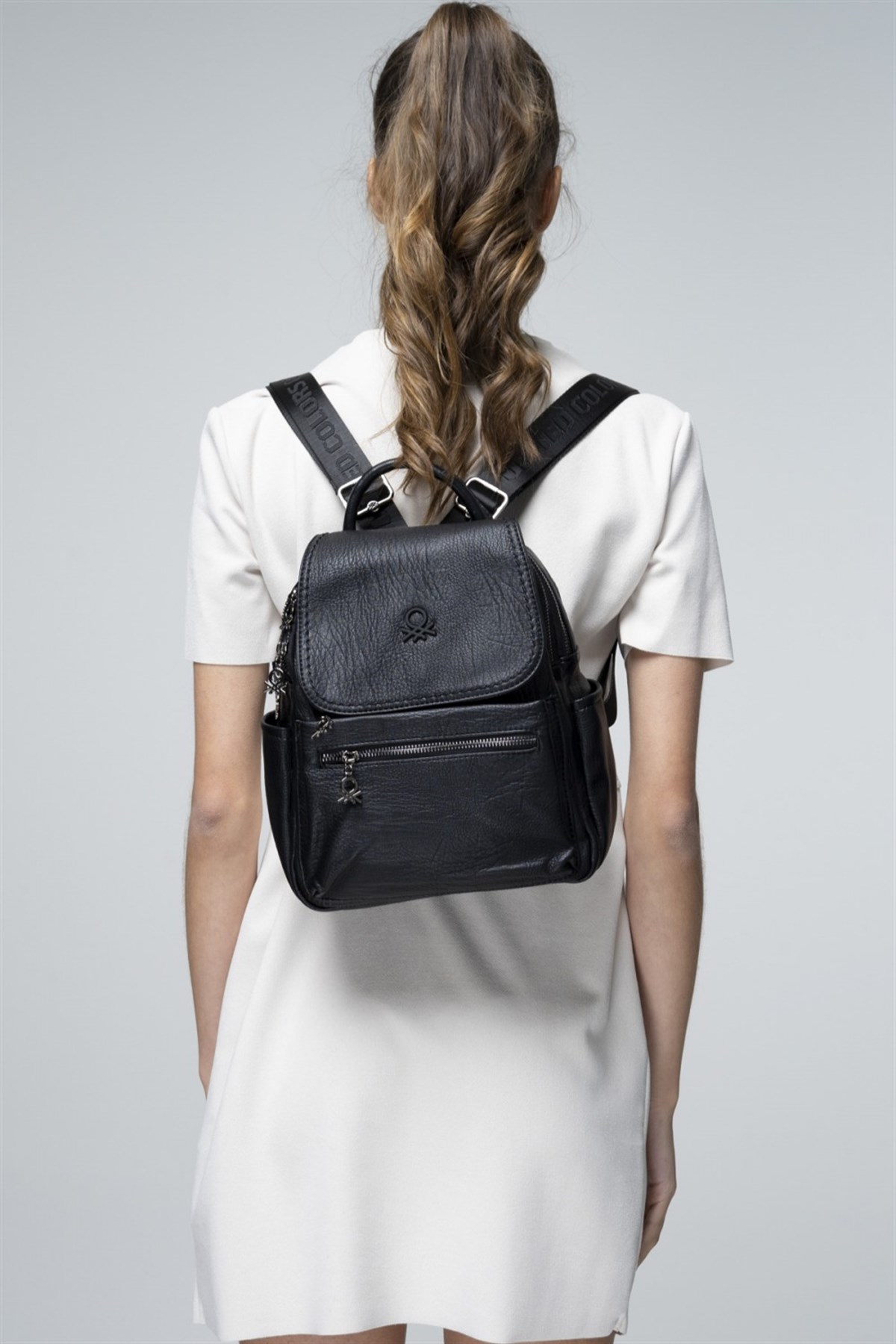 benetton-sirt-cantasi-bnt-703-siyah-7-a9df.jpg