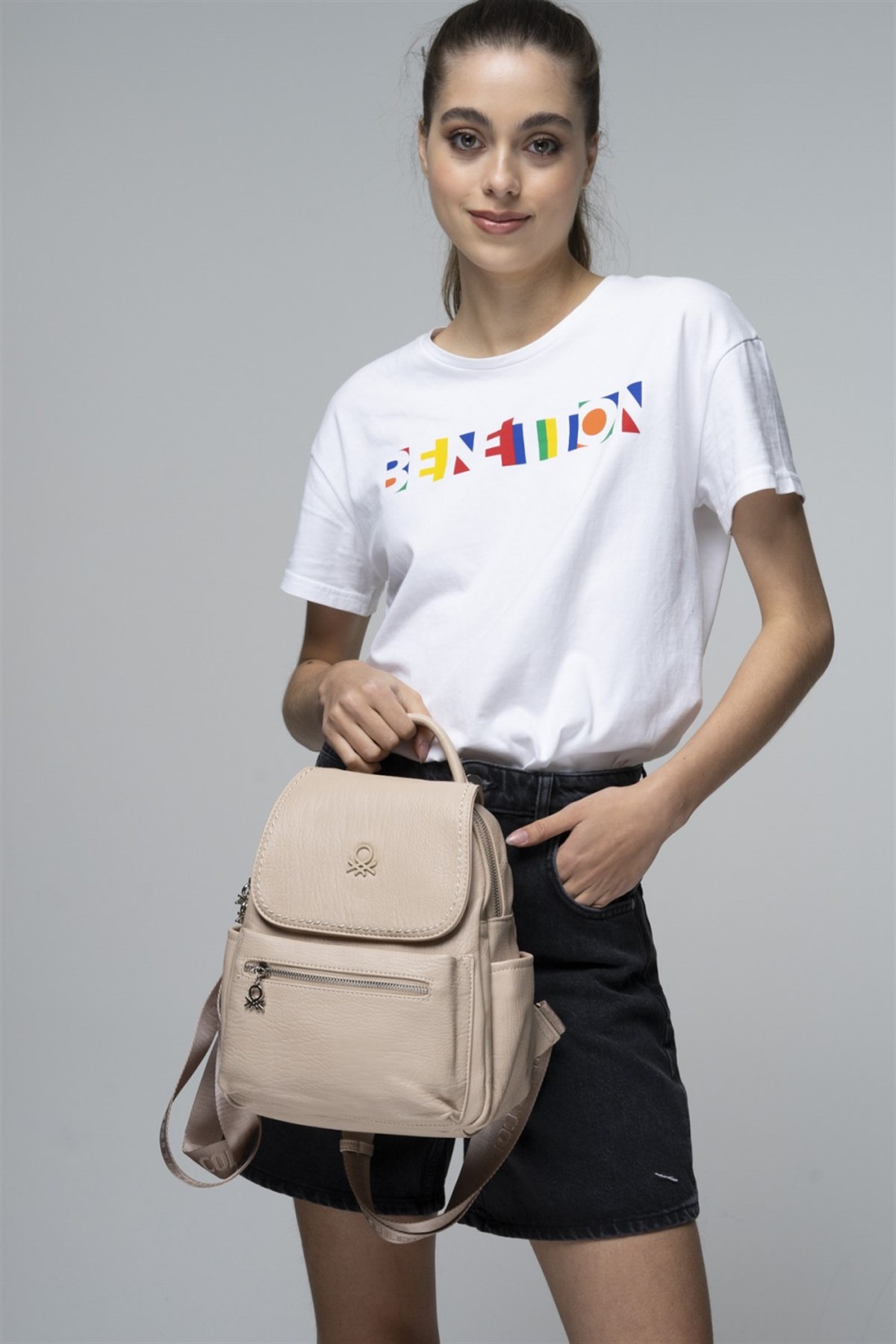 benetton-sirt-cantasi-bnt-703-ten-0f8-2e.jpg