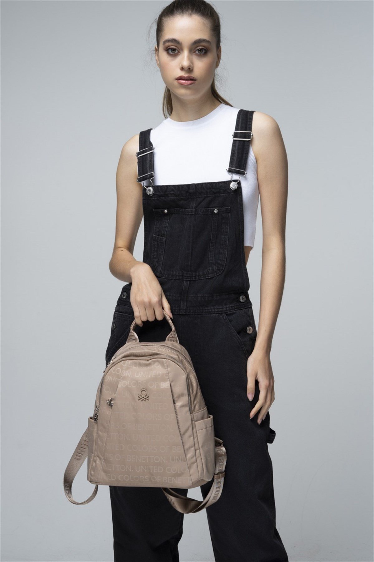 benetton-sirt-cantasi-bnt-711-vizon-bee-71.jpg