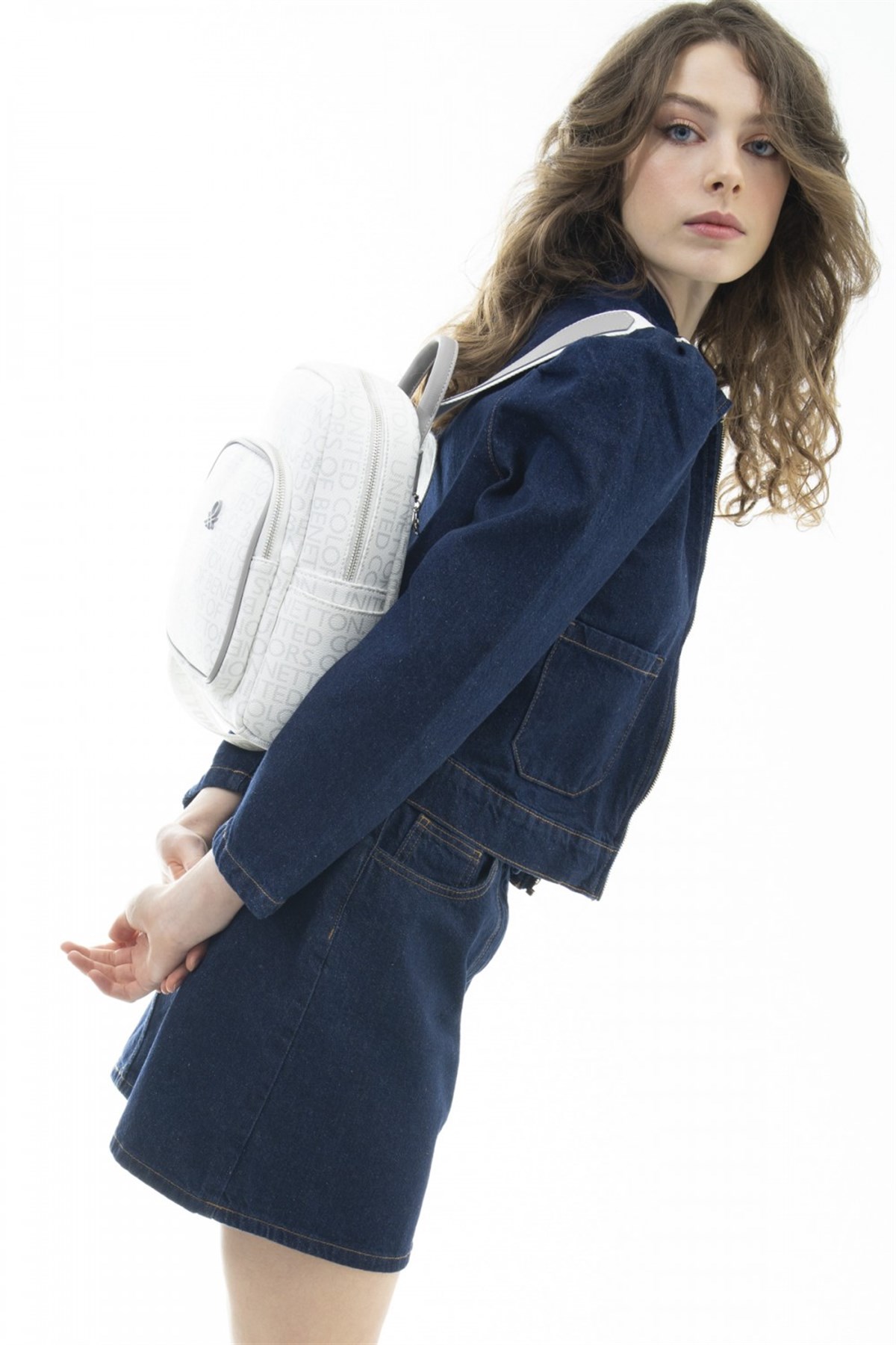 benetton-sirt-cantasi-bnt-754-beyaz-a.-93c4a7.jpg