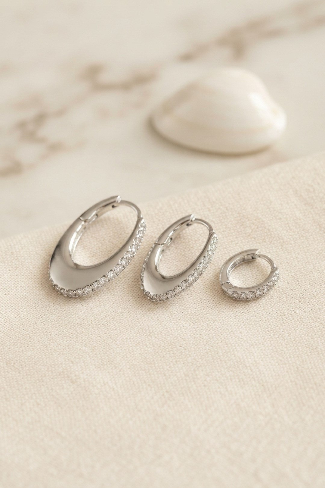 Gümüş Renk Oval Halka Model Zirkon Taşlı 3 lü Küpe Set