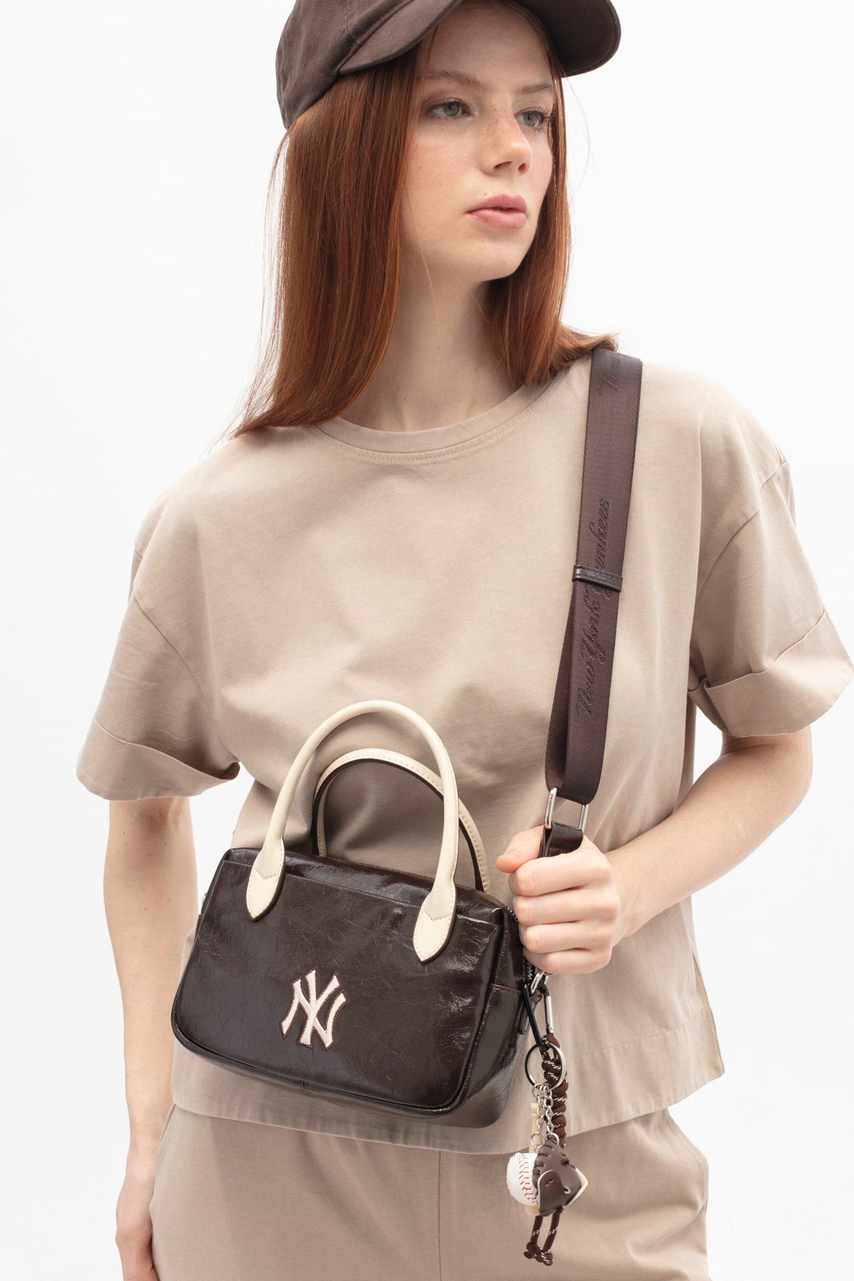 NEW YORK YANKEES KADIN EL ÇANTASI BEJ-KAHVE
