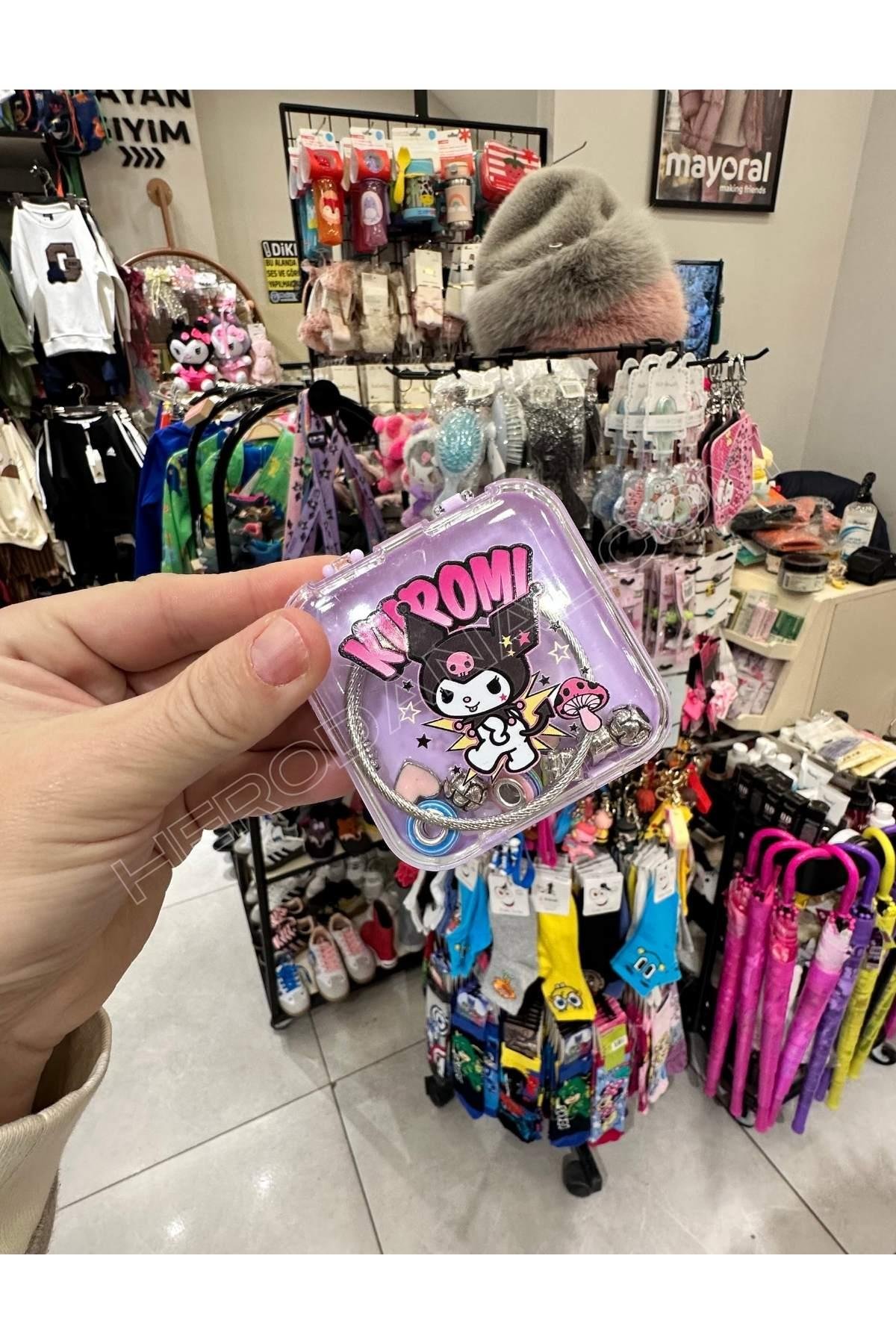 Manşet  Ayarlanabilir Paslanmaz Çelik Bileklik Sanrio Kuromi Charm'lı - İçerikleri Değişmektedir - Mor Kutu