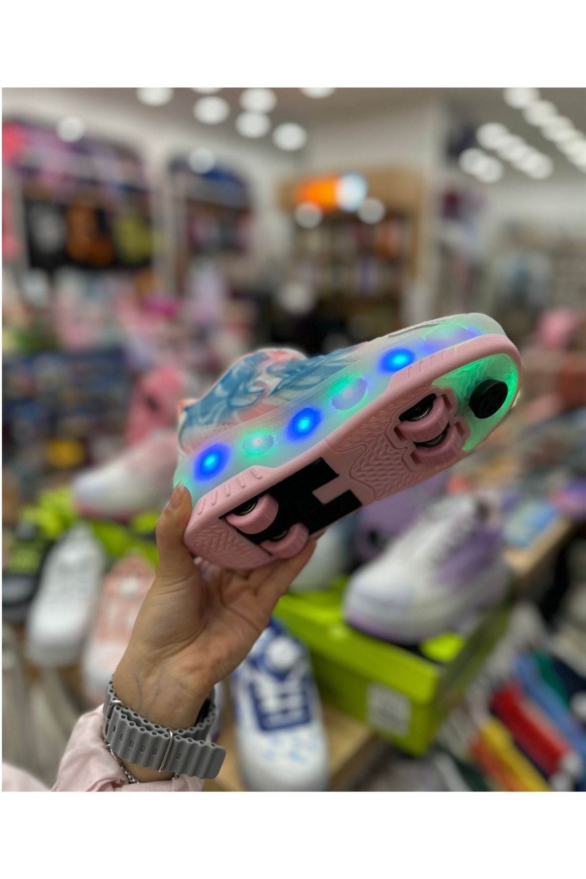 Pepino Kız Çocuk Şarj Edilebilir 16 MOD RGB LED Işıklı Tekerlekli Patenli Ayakkabı Bas - Çek Butonlu  - Pembe