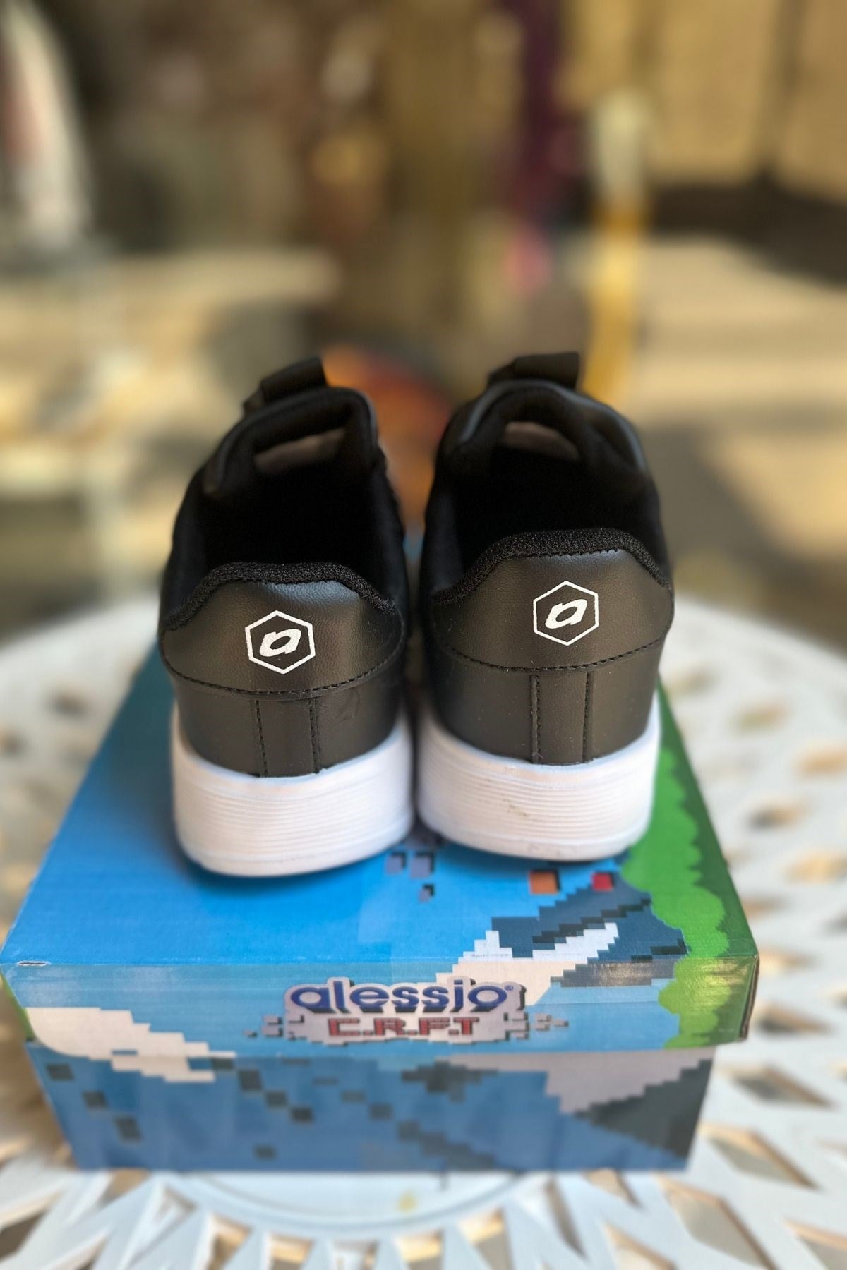 Unisex Çocuk Günlük Spor Ayakkabı - Kilitli Bağcık Sistemi - Siyah