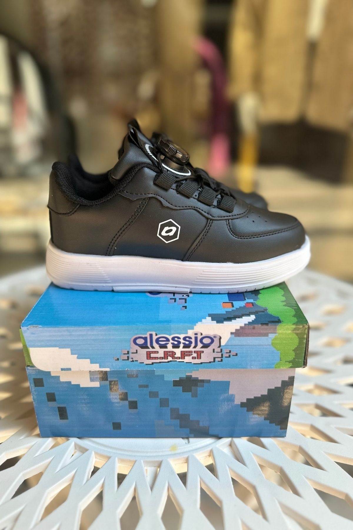Unisex Çocuk Günlük Spor Ayakkabı - Kilitli Bağcık Sistemi - Siyah