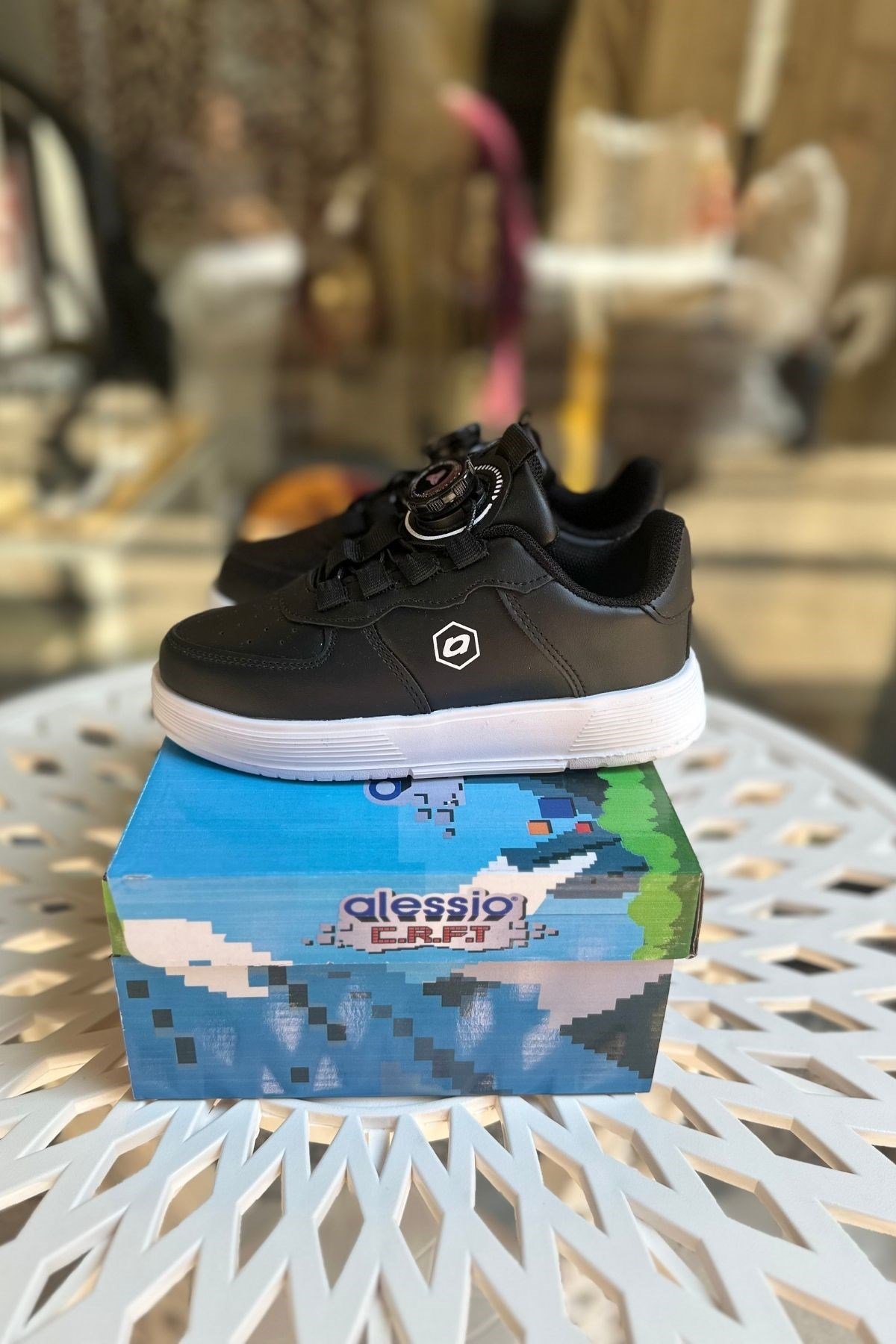 Unisex Çocuk Günlük Spor Ayakkabı - Kilitli Bağcık Sistemi - Siyah