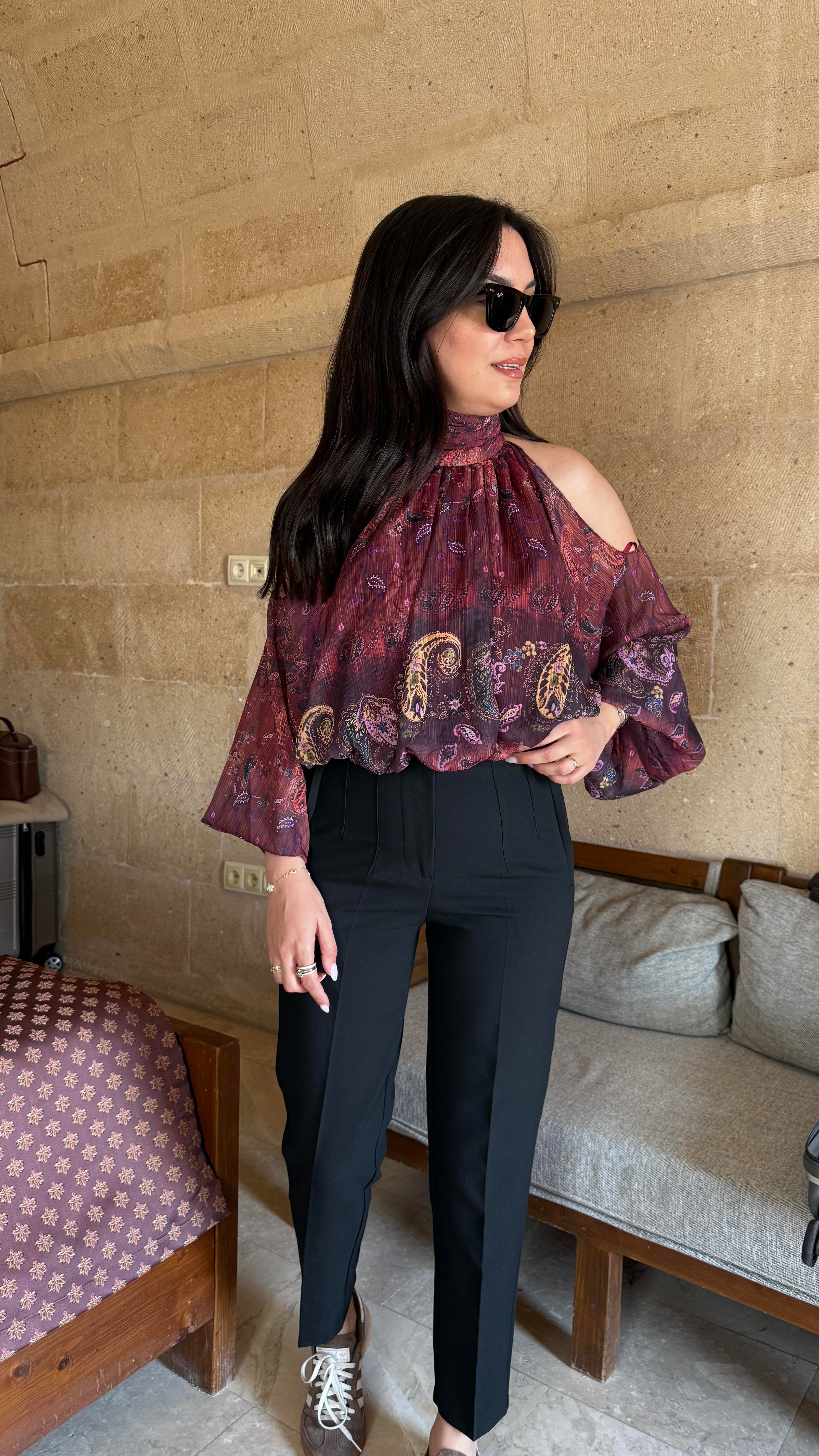 Desenli Şifon Omuz Detaylı Bluz - Mürdüm