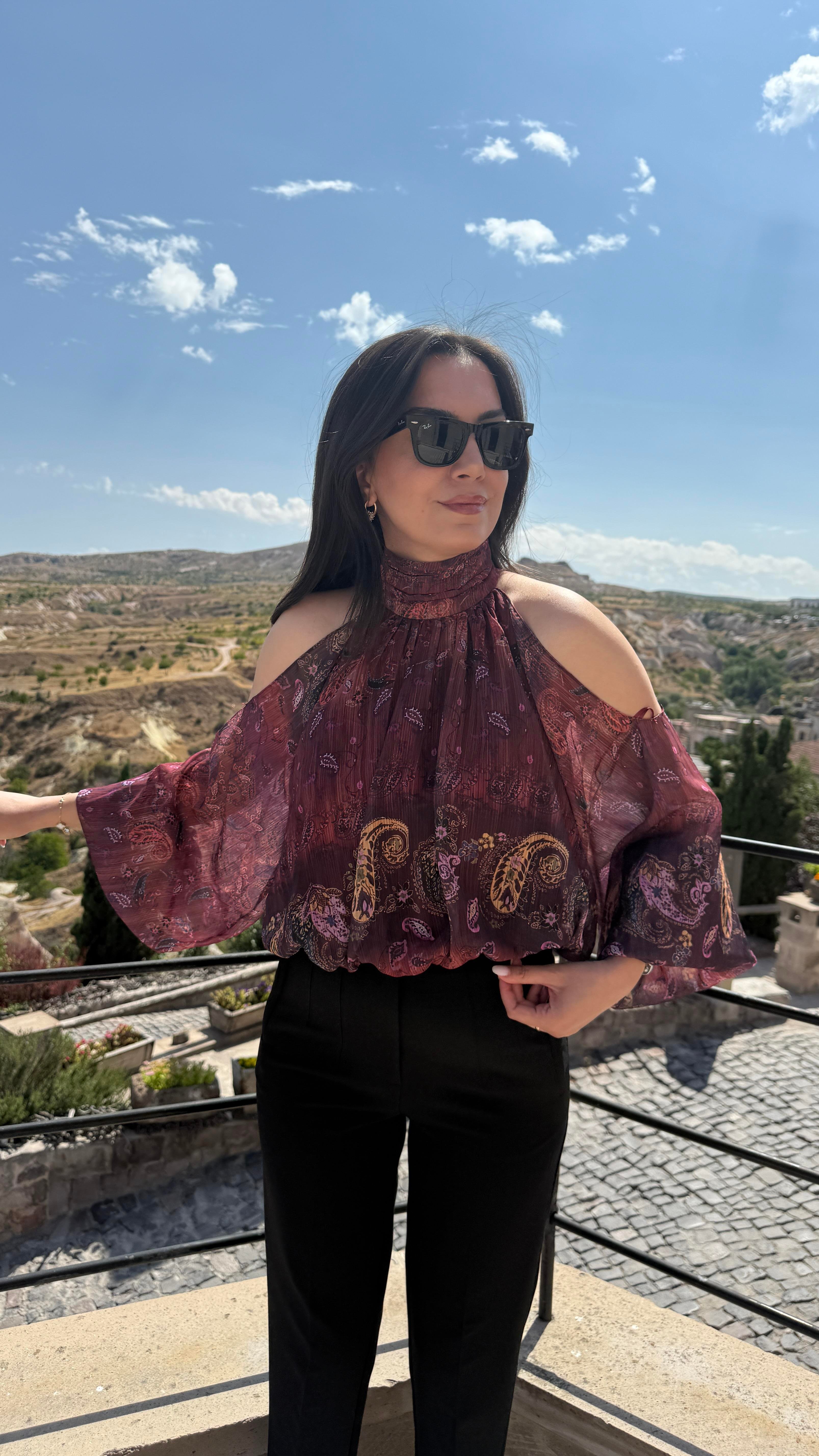 Desenli Şifon Omuz Detaylı Bluz - Mürdüm