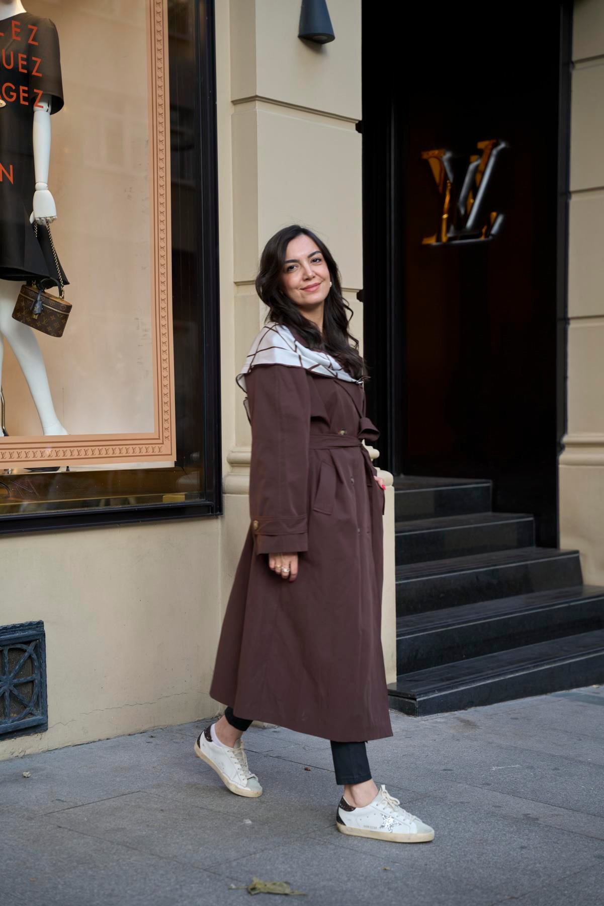 Fular Detaylı Trençkot - Kahve 