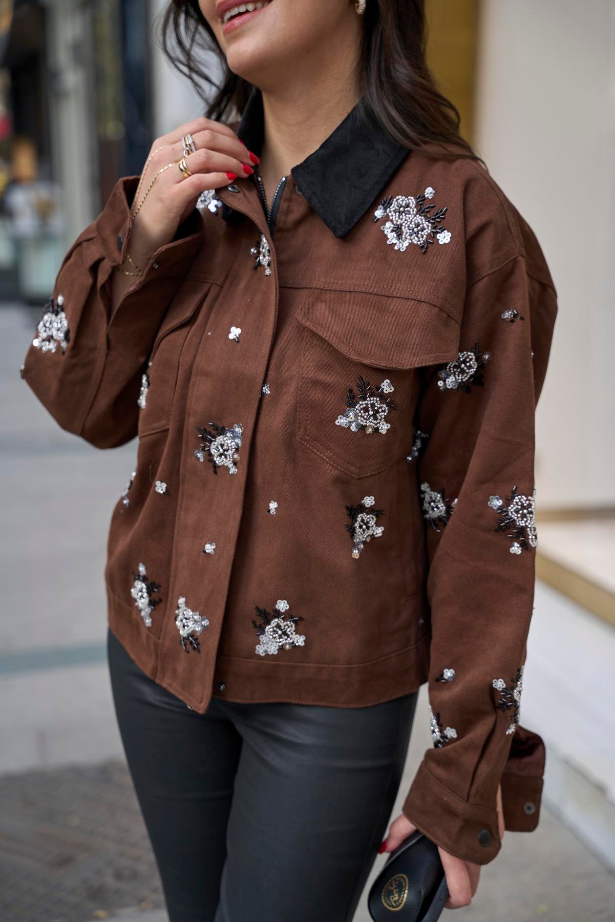 Kadife Yakalı Taşlı Ceket - Kahve