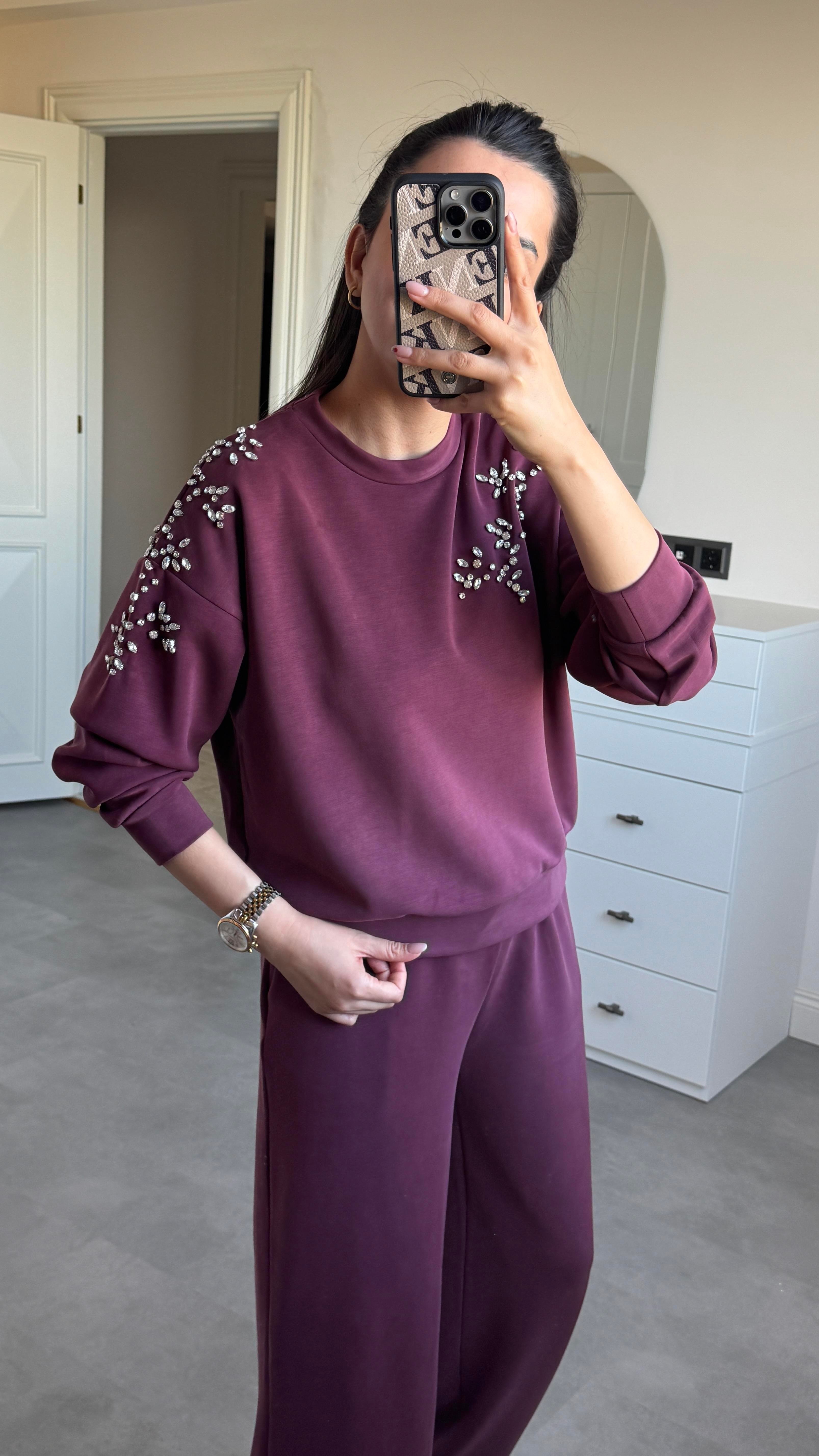 Omzu Taşlı Bordo Takım 