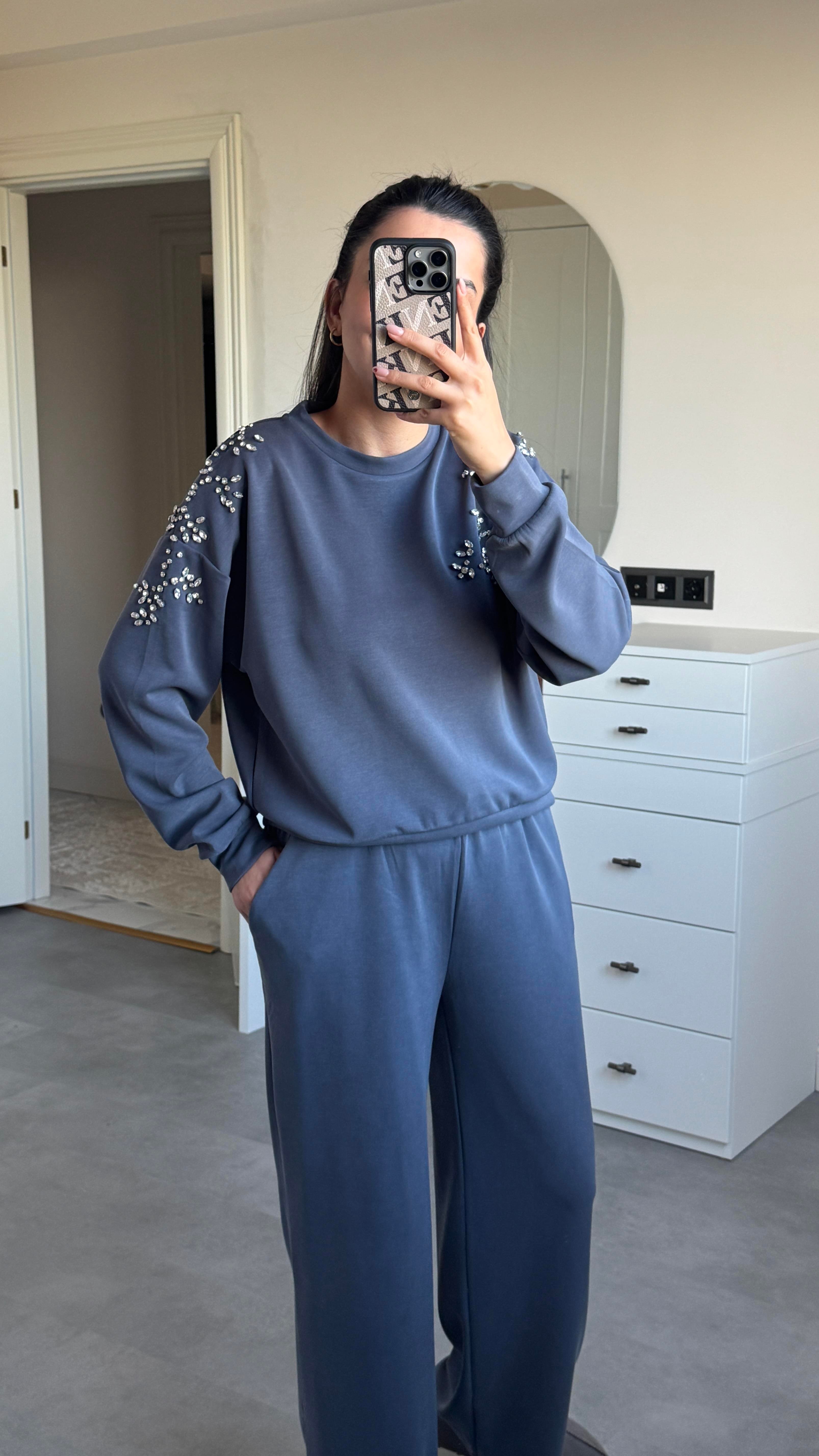 Omzu Taşlı İndigo Takım