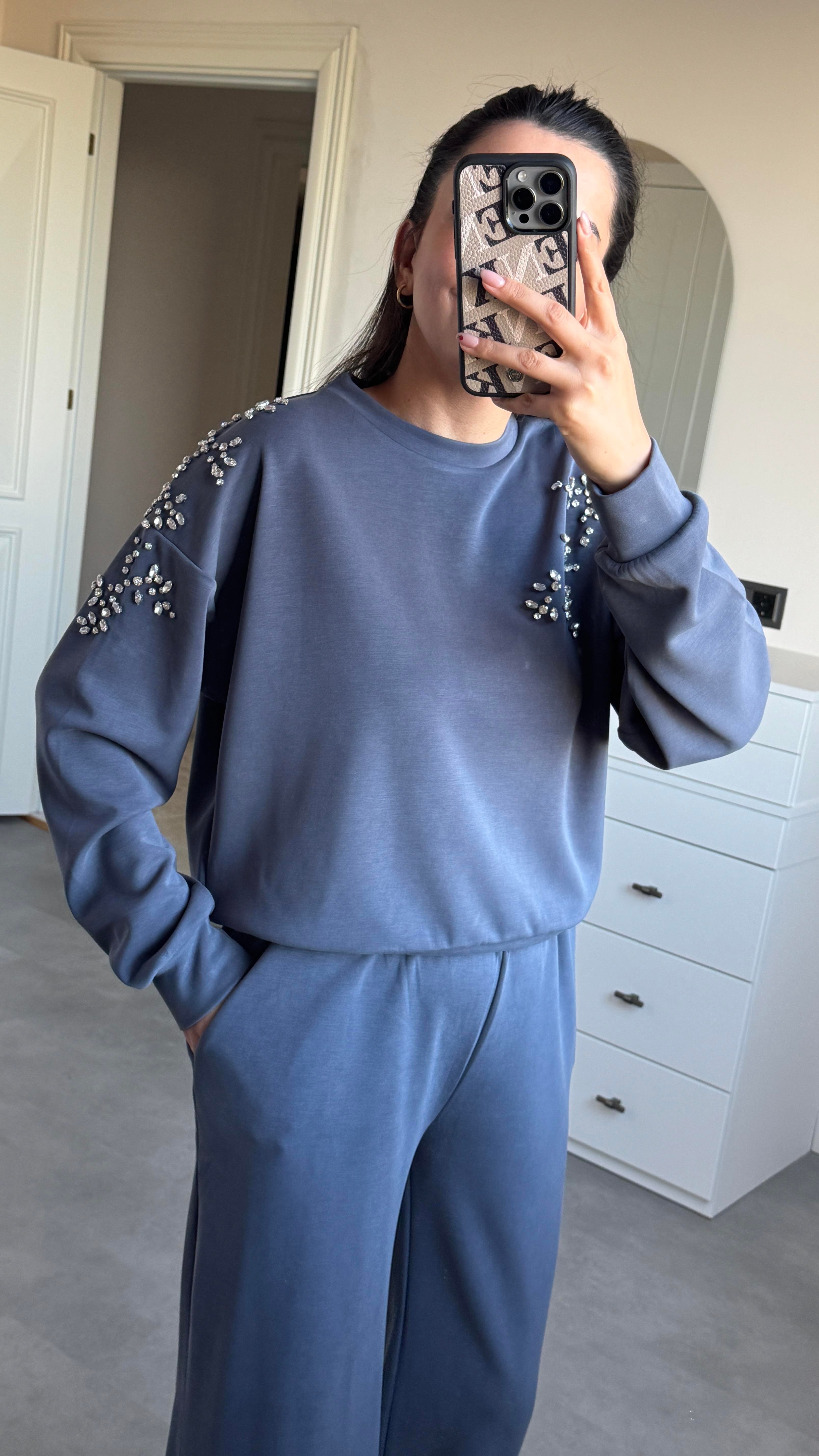 Omzu Taşlı İndigo Takım