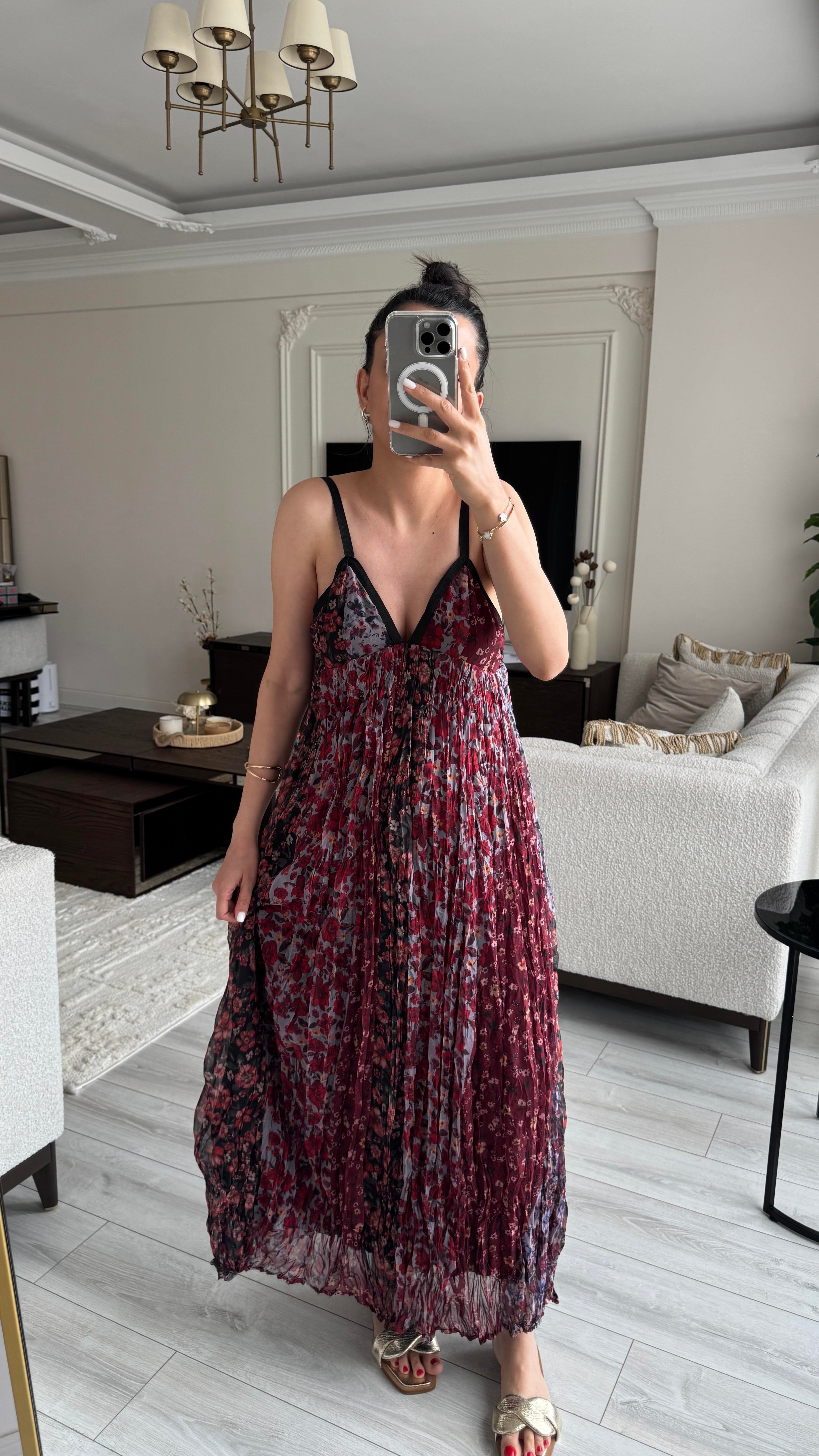 Zra Model Sırt Detaylı Elbise