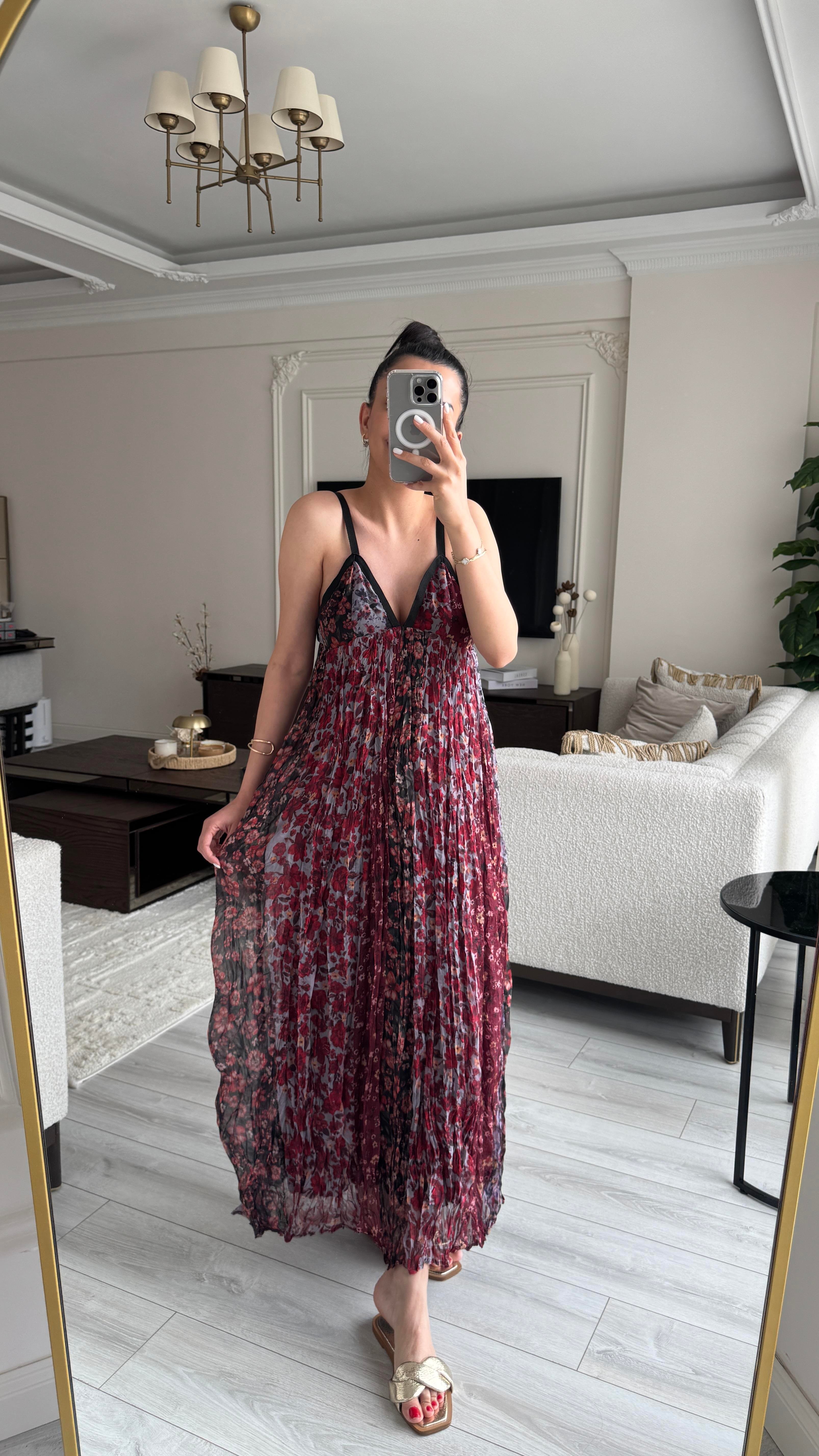 Zra Model Sırt Detaylı Elbise